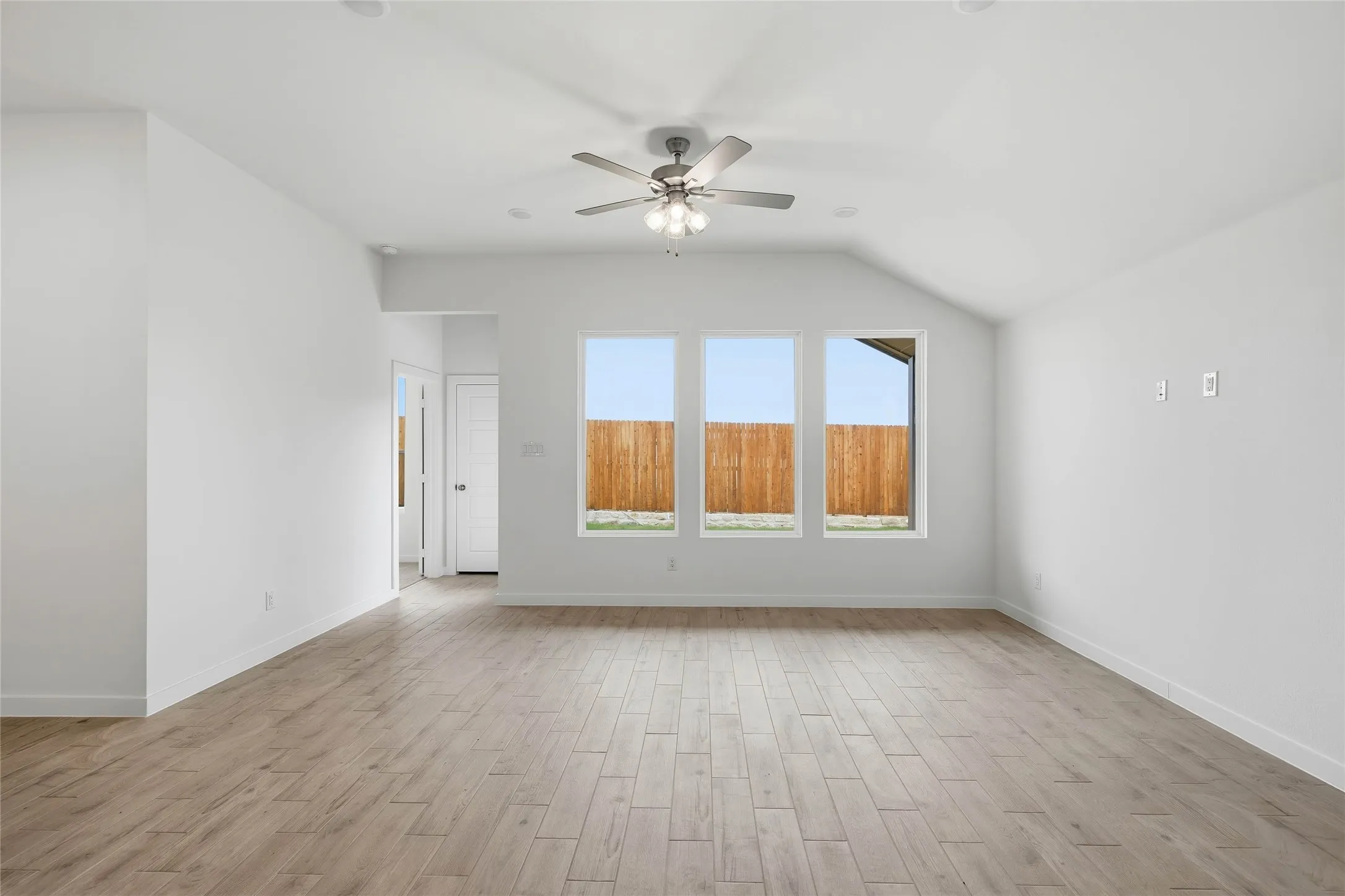 Single Family Residence For Sale in Tarrant County , 4624 Commack Drive, Fort Worth, Texas 76135, 3 Bedroom, 2 Bathroom, 2 Garage spaces, 1,957 Sqft, built in 2026, New Construction - Incomplete, mls#21251020, Real Estate Agent in Fort Worth, Homes For Sale in Tarrant county, Homes For Sale in Fort Worth, Realtor in Fort Worth Texas, Real Estate Brokerage Independent Realty Texas, Luminita Cordes Realtor