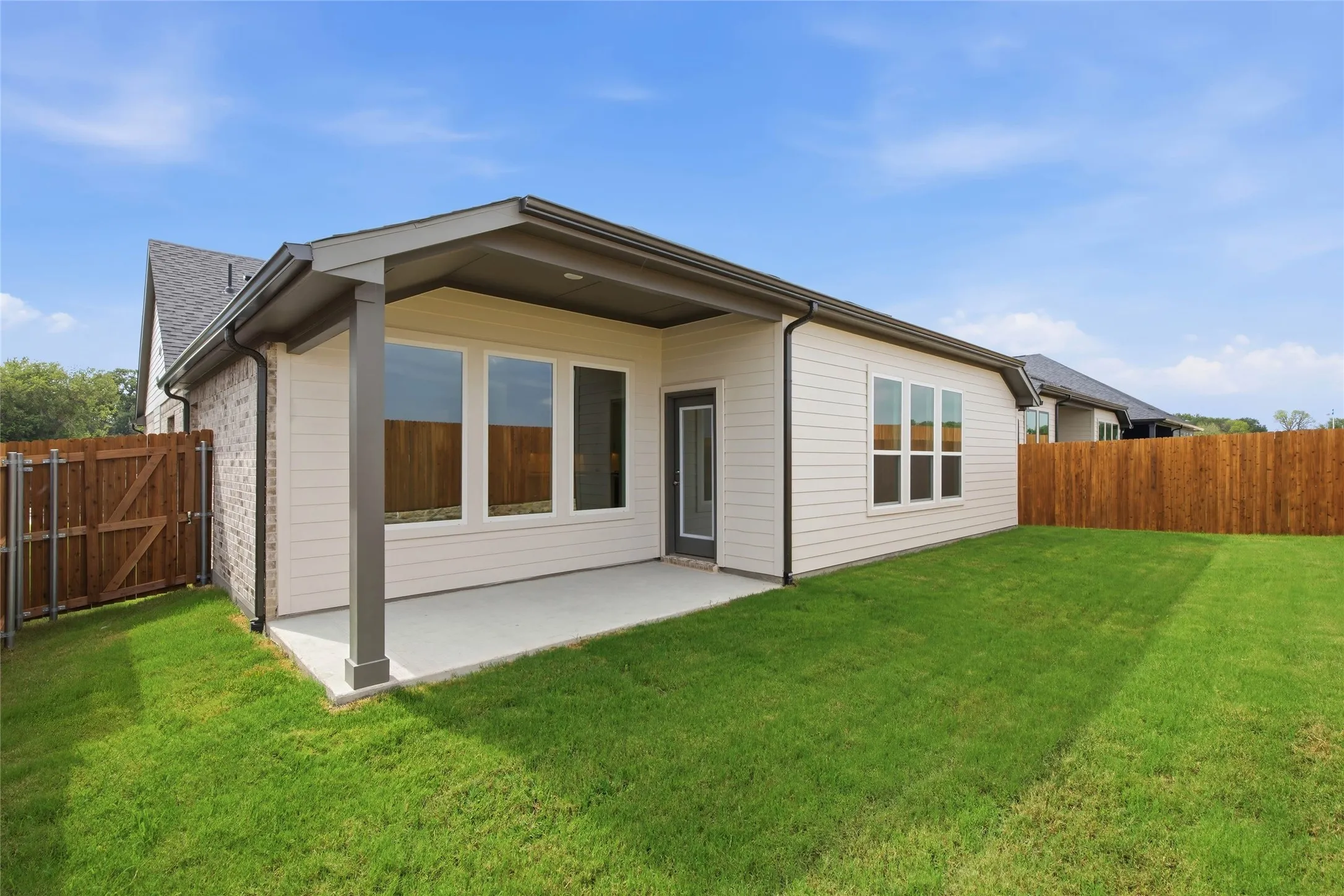 Single Family Residence For Sale in Tarrant County , 4624 Commack Drive, Fort Worth, Texas 76135, 3 Bedroom, 2 Bathroom, 2 Garage spaces, 1,957 Sqft, built in 2026, New Construction - Incomplete, mls#21251020, Real Estate Agent in Fort Worth, Homes For Sale in Tarrant county, Homes For Sale in Fort Worth, Realtor in Fort Worth Texas, Real Estate Brokerage Independent Realty Texas, Luminita Cordes Realtor