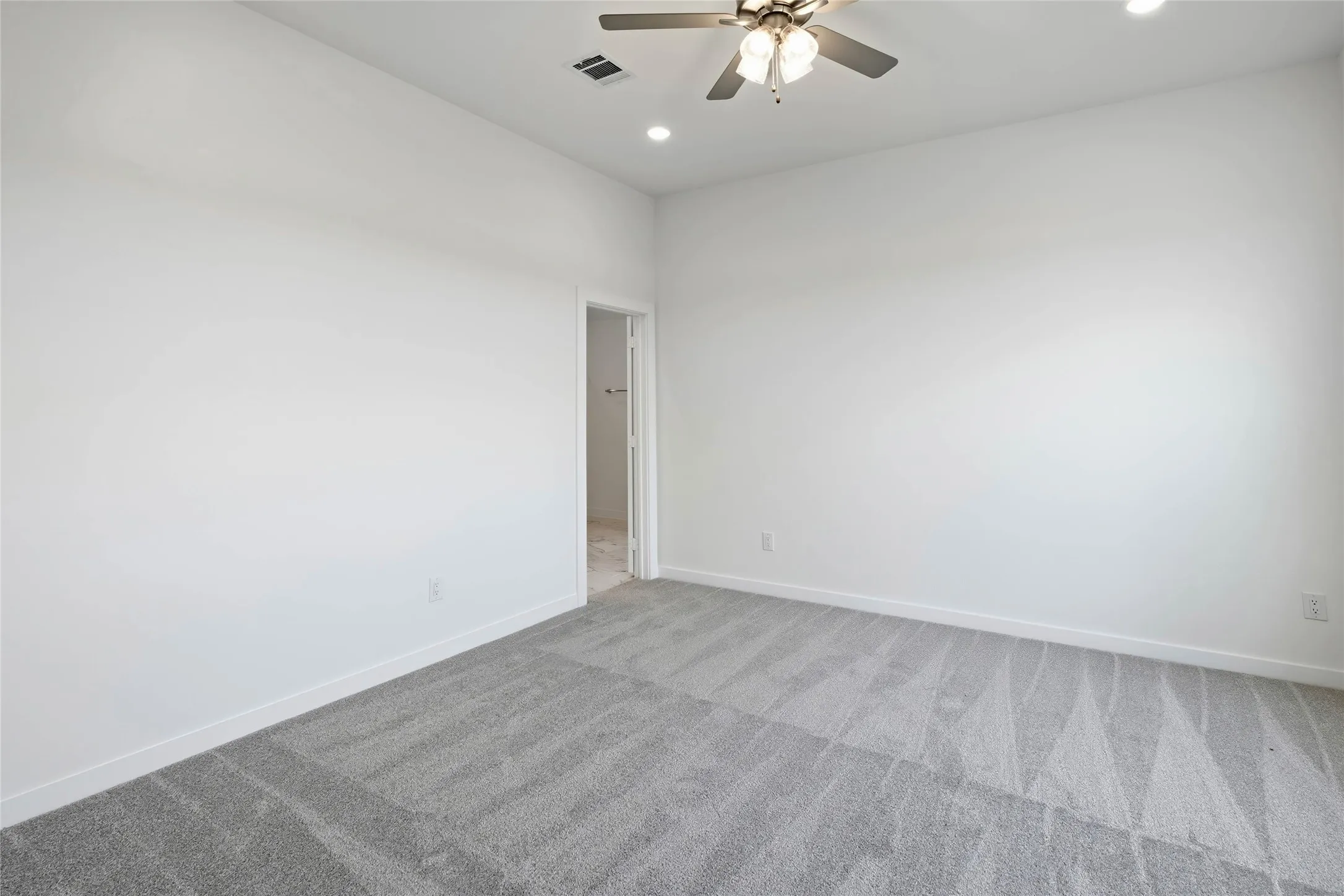 Single Family Residence For Sale in Tarrant County , 4624 Commack Drive, Fort Worth, Texas 76135, 3 Bedroom, 2 Bathroom, 2 Garage spaces, 1,957 Sqft, built in 2026, New Construction - Incomplete, mls#21251020, Real Estate Agent in Fort Worth, Homes For Sale in Tarrant county, Homes For Sale in Fort Worth, Realtor in Fort Worth Texas, Real Estate Brokerage Independent Realty Texas, Luminita Cordes Realtor