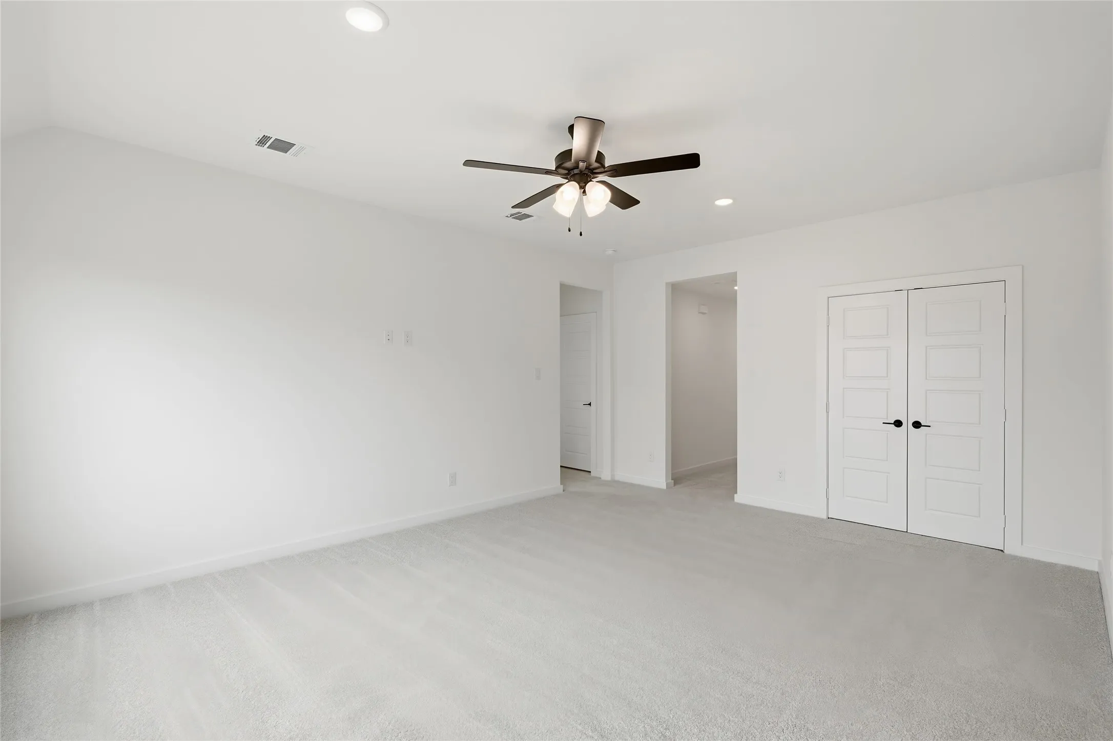 Single Family Residence For Sale in Tarrant County , 6705 Serenity Drive, Fort Worth, Texas 76135, 4 Bedroom, 3 Bathroom, 2 Garage spaces, 2,726 Sqft, built in 2026, New Construction - Incomplete, mls#21251027, Real Estate Agent in Fort Worth, Homes For Sale in Tarrant county, Homes For Sale in Fort Worth, Realtor in Fort Worth Texas, Real Estate Brokerage Independent Realty Texas, Luminita Cordes Realtor