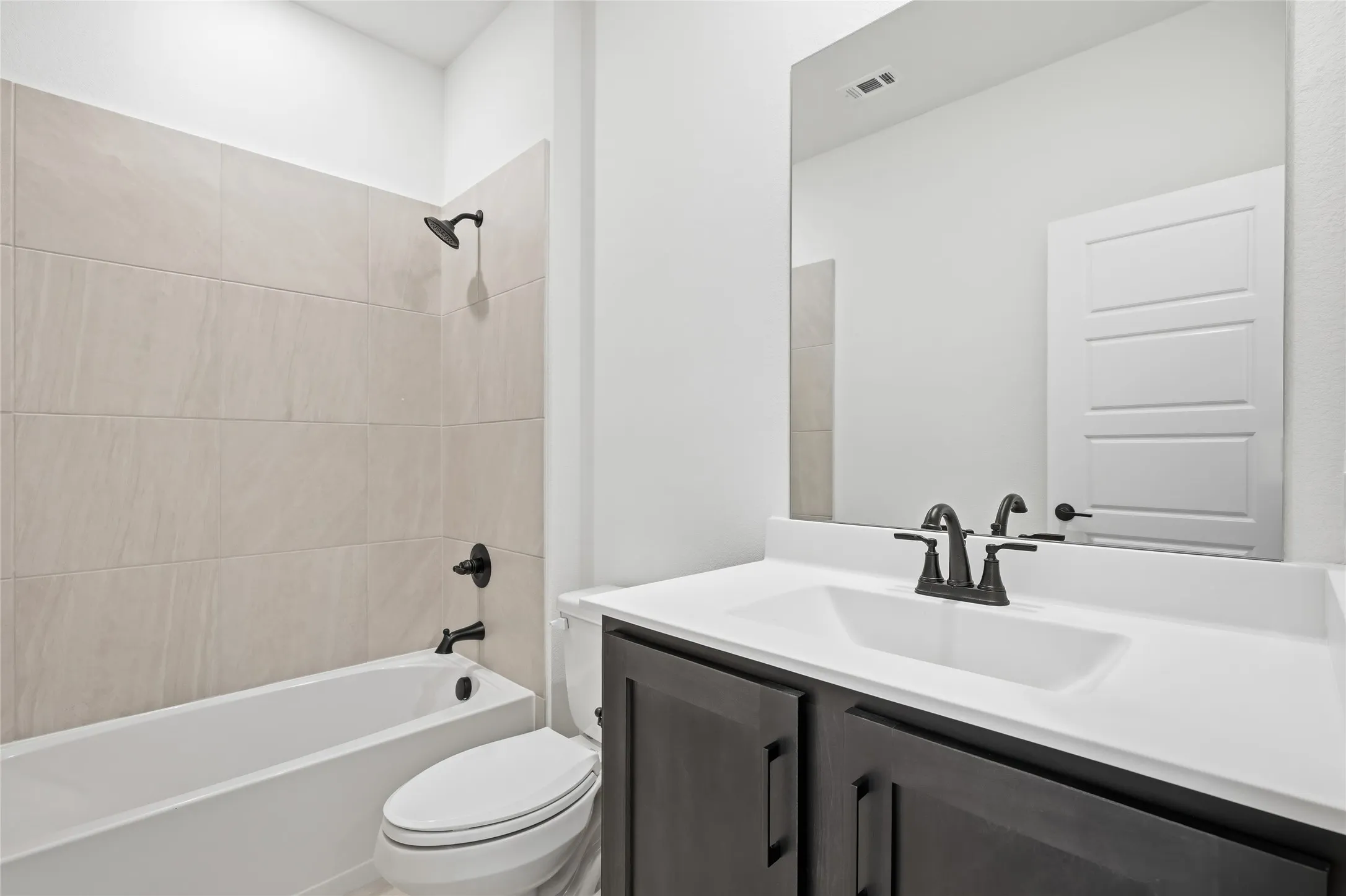 Single Family Residence For Sale in Tarrant County , 6705 Serenity Drive, Fort Worth, Texas 76135, 4 Bedroom, 3 Bathroom, 2 Garage spaces, 2,726 Sqft, built in 2026, New Construction - Incomplete, mls#21251027, Real Estate Agent in Fort Worth, Homes For Sale in Tarrant county, Homes For Sale in Fort Worth, Realtor in Fort Worth Texas, Real Estate Brokerage Independent Realty Texas, Luminita Cordes Realtor