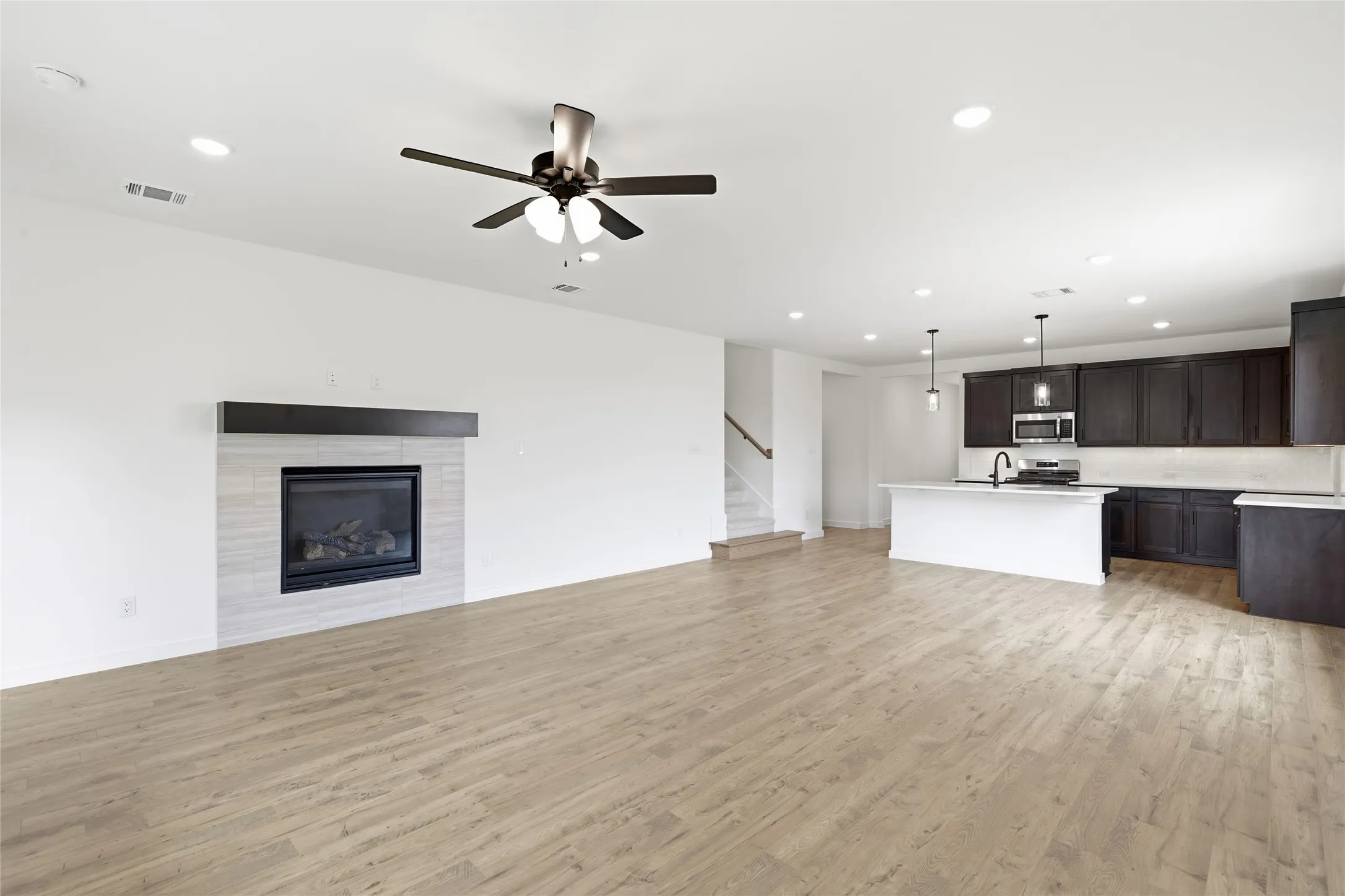 Single Family Residence For Sale in Tarrant County , 6705 Serenity Drive, Fort Worth, Texas 76135, 4 Bedroom, 3 Bathroom, 2 Garage spaces, 2,726 Sqft, built in 2026, New Construction - Incomplete, mls#21251027, Real Estate Agent in Fort Worth, Homes For Sale in Tarrant county, Homes For Sale in Fort Worth, Realtor in Fort Worth Texas, Real Estate Brokerage Independent Realty Texas, Luminita Cordes Realtor