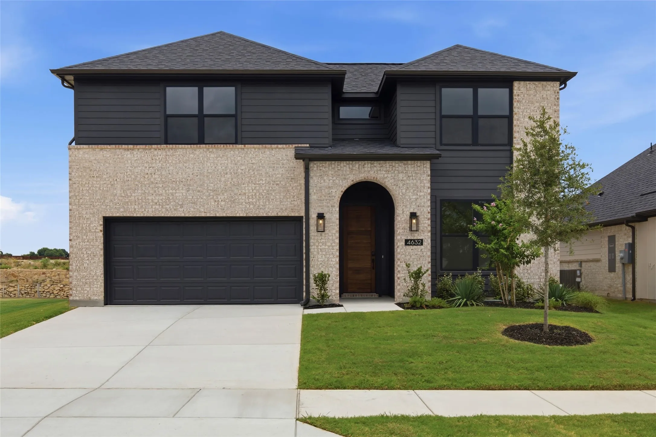 Single Family Residence For Sale in Tarrant County , 4632 Commack Drive, Fort Worth, Texas 76135, 3 Bedroom, 3 Bathroom, 2 Garage spaces, 2,719 Sqft, built in 2026, New Construction - Incomplete, mls#21251043, Real Estate Agent in Fort Worth, Homes For Sale in Tarrant county, Homes For Sale in Fort Worth, Realtor in Fort Worth Texas, Real Estate Brokerage Independent Realty Texas, Luminita Cordes Realtor