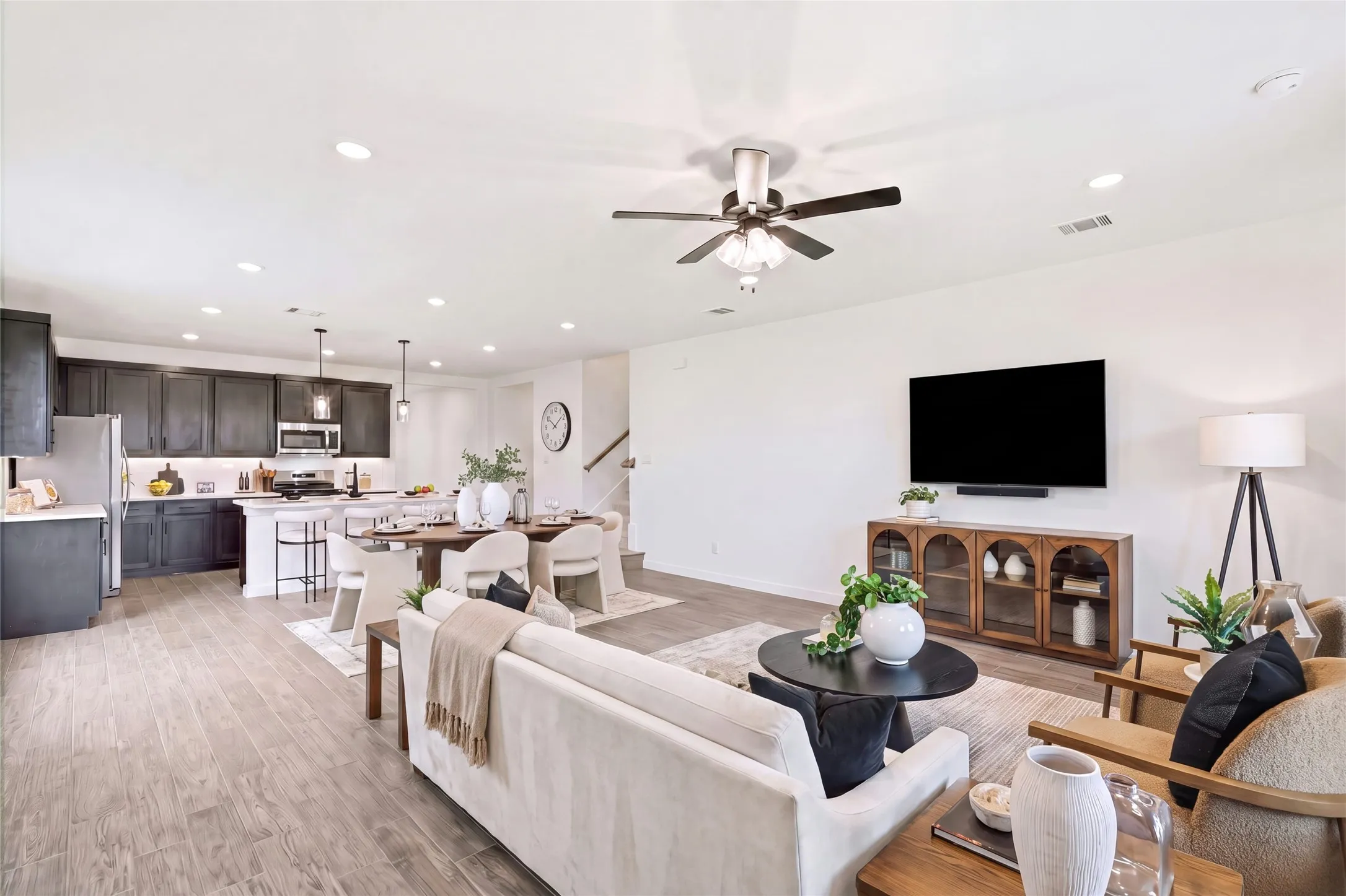 Single Family Residence For Sale in Tarrant County , 4632 Commack Drive, Fort Worth, Texas 76135, 3 Bedroom, 3 Bathroom, 2 Garage spaces, 2,719 Sqft, built in 2026, New Construction - Incomplete, mls#21251043, Real Estate Agent in Fort Worth, Homes For Sale in Tarrant county, Homes For Sale in Fort Worth, Realtor in Fort Worth Texas, Real Estate Brokerage Independent Realty Texas, Luminita Cordes Realtor