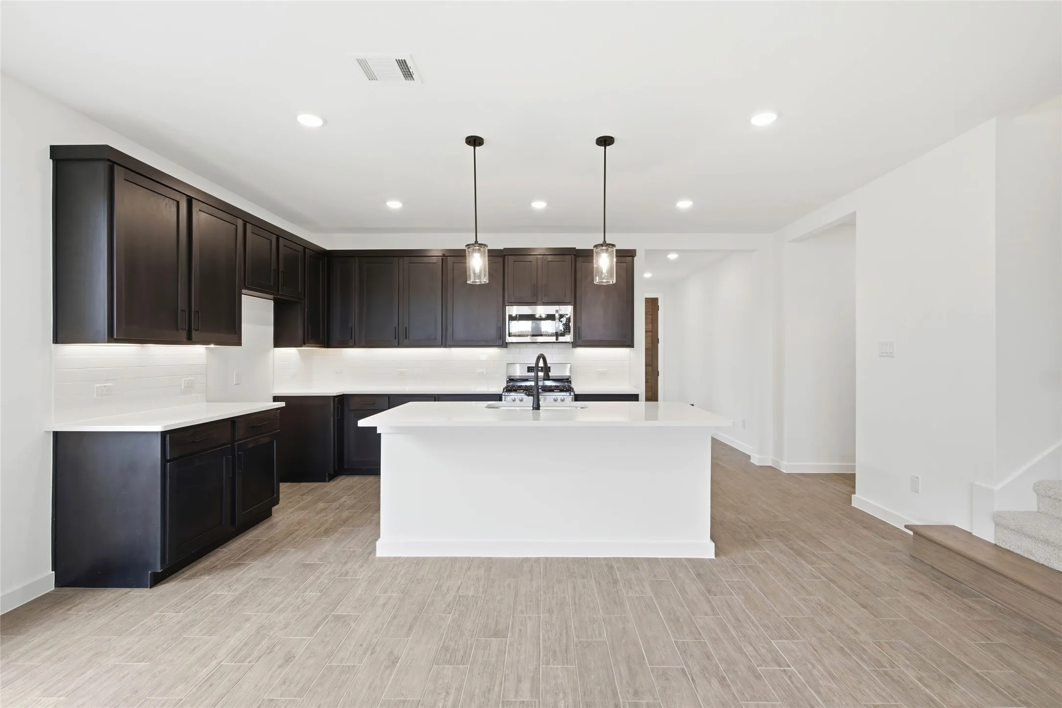 Single Family Residence For Sale in Tarrant County , 4632 Commack Drive, Fort Worth, Texas 76135, 3 Bedroom, 3 Bathroom, 2 Garage spaces, 2,719 Sqft, built in 2026, New Construction - Incomplete, mls#21251043, Real Estate Agent in Fort Worth, Homes For Sale in Tarrant county, Homes For Sale in Fort Worth, Realtor in Fort Worth Texas, Real Estate Brokerage Independent Realty Texas, Luminita Cordes Realtor