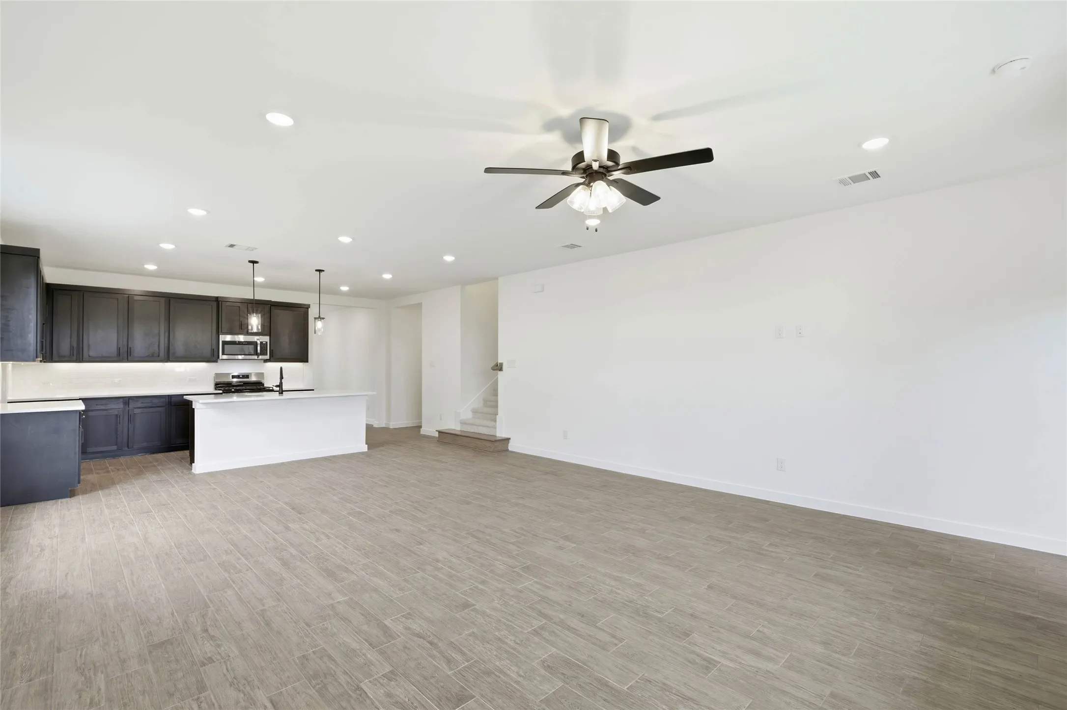 Single Family Residence For Sale in Tarrant County , 4632 Commack Drive, Fort Worth, Texas 76135, 3 Bedroom, 3 Bathroom, 2 Garage spaces, 2,719 Sqft, built in 2026, New Construction - Incomplete, mls#21251043, Real Estate Agent in Fort Worth, Homes For Sale in Tarrant county, Homes For Sale in Fort Worth, Realtor in Fort Worth Texas, Real Estate Brokerage Independent Realty Texas, Luminita Cordes Realtor