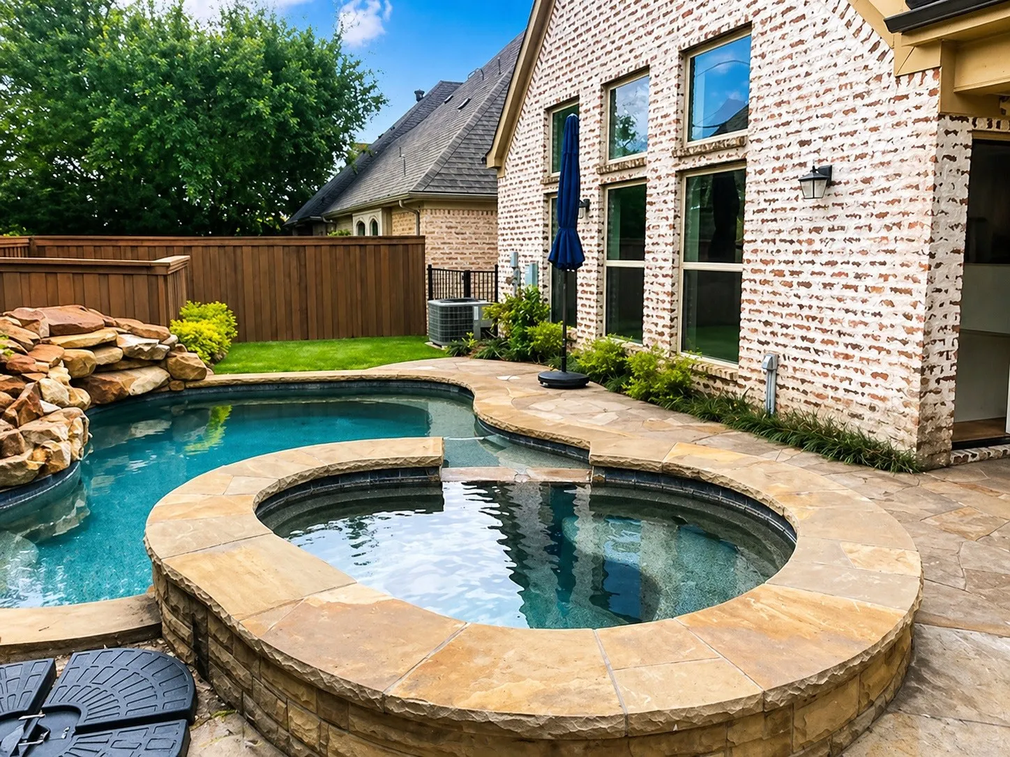 Single Family Residence For Sale in Collin County , 6146 Stapleford Circle, Dallas, Texas 75252, 4 Bedroom, 4 Bathroom, 2 Garage spaces, 2,718 Sqft, built in 2011, Preowned, mls#21245516, Real Estate Agent in Dallas, Homes For Sale in Collin county, Homes For Sale in Dallas, Realtor in Dallas Texas, Real Estate Brokerage Independent Realty Texas, Luminita Cordes Realtor