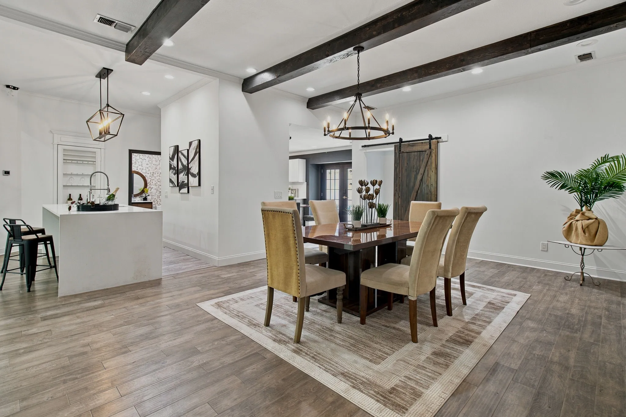 Single Family Residence For Rent in Tarrant County , 450 Ginger Court, Southlake, Texas 76092, 4 Bedroom, 6 Bathroom, 2 Garage spaces, 3,433 Sqft, built in 1983, mls#21250803, Real Estate Agent in Southlake, Homes For Rent in Tarrant county, Homes For Rent in Southlake, Realtor in Southlake Texas, Real Estate Brokerage Independent Realty Texas, Luminita Cordes Realtor