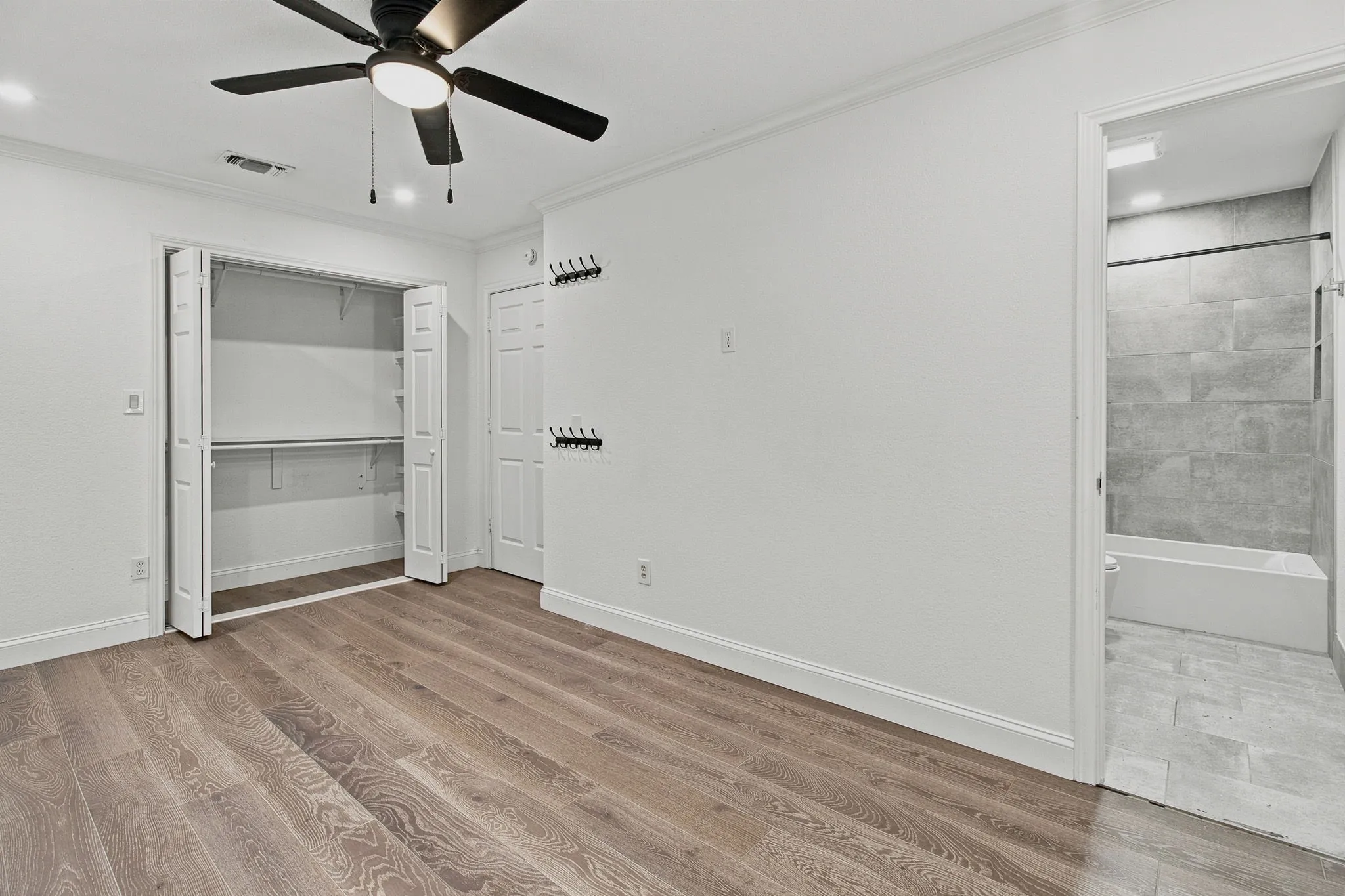 Single Family Residence For Rent in Tarrant County , 450 Ginger Court, Southlake, Texas 76092, 4 Bedroom, 6 Bathroom, 2 Garage spaces, 3,433 Sqft, built in 1983, mls#21250803, Real Estate Agent in Southlake, Homes For Rent in Tarrant county, Homes For Rent in Southlake, Realtor in Southlake Texas, Real Estate Brokerage Independent Realty Texas, Luminita Cordes Realtor