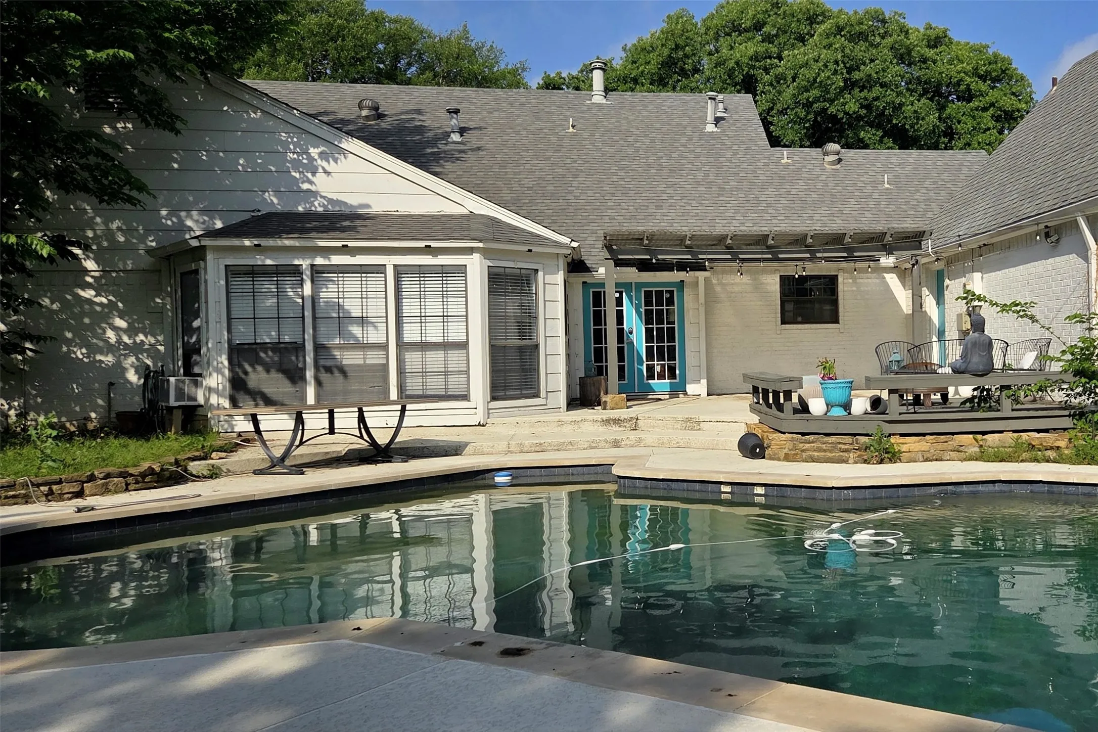 Single Family Residence For Rent in Tarrant County , 450 Ginger Court, Southlake, Texas 76092, 4 Bedroom, 6 Bathroom, 2 Garage spaces, 3,433 Sqft, built in 1983, mls#21250803, Real Estate Agent in Southlake, Homes For Rent in Tarrant county, Homes For Rent in Southlake, Realtor in Southlake Texas, Real Estate Brokerage Independent Realty Texas, Luminita Cordes Realtor