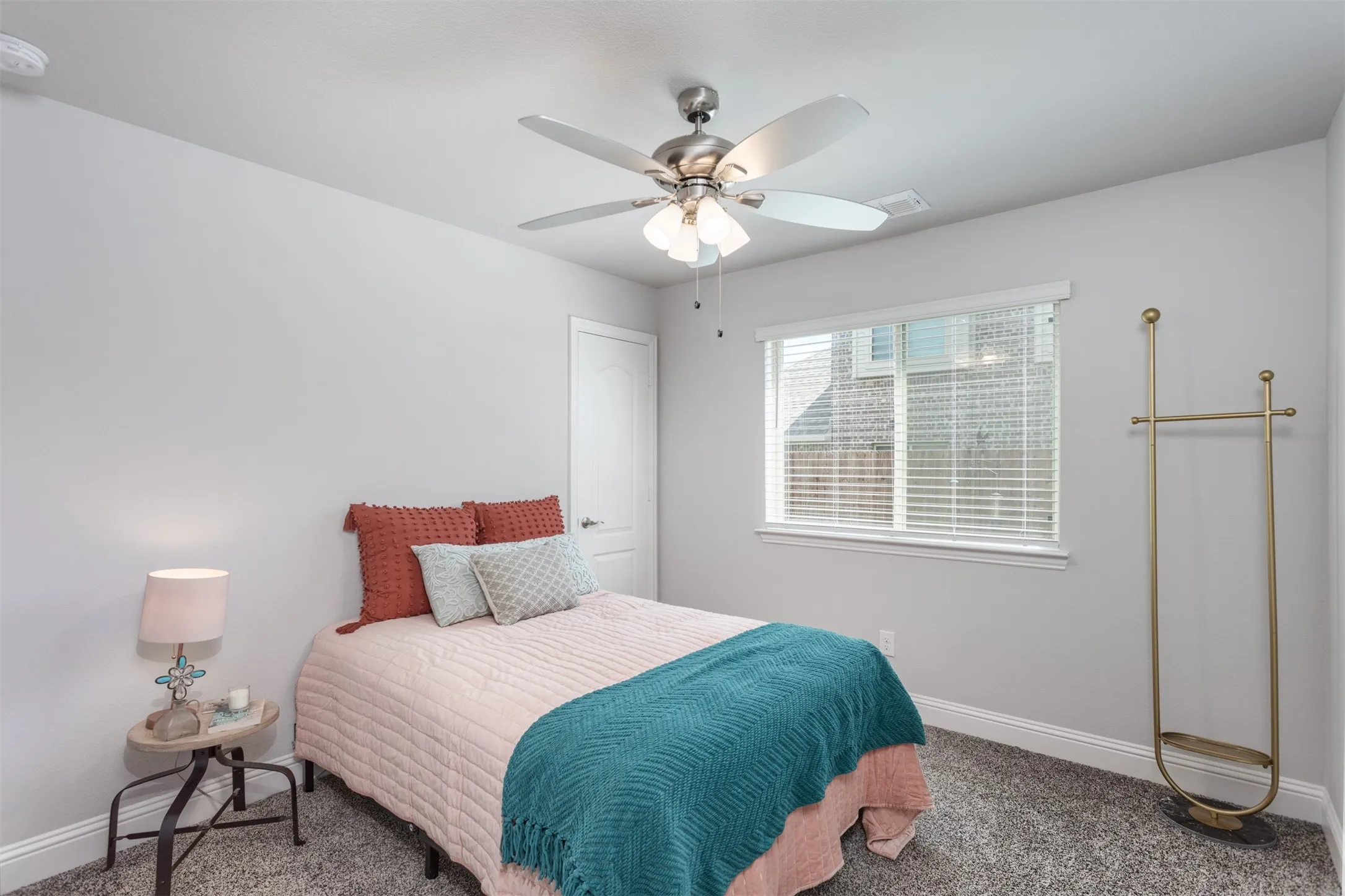 Single Family Residence For Sale in Ellis County , 204 Garden Grove Drive, Waxahachie, Texas 75165, 4 Bedroom, 3 Bathroom, 2 Garage spaces, 2,683 Sqft, built in 2020, mls#21250733, Real Estate Agent in Waxahachie, Homes For Sale in Ellis county, Homes For Sale in Waxahachie, Realtor in Waxahachie Texas, Real Estate Brokerage Independent Realty Texas, Luminita Cordes Realtor