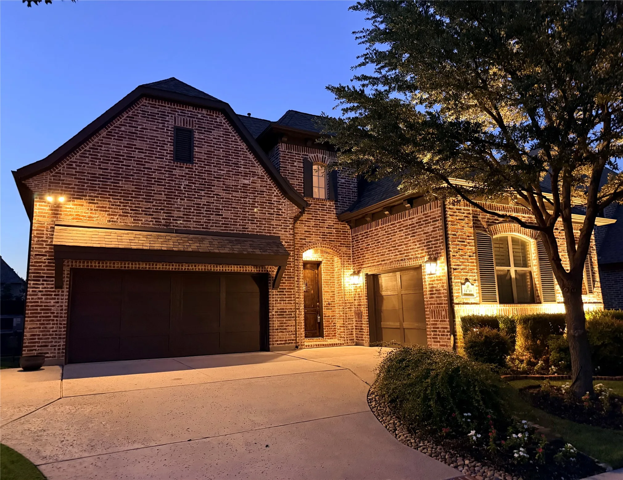 Single Family Residence For Sale in Collin County , 14740 Rollover Pass Lane, Frisco, Texas 75035, 5 Bedroom, 4 Bathroom, 3 Garage spaces, 4,046 Sqft, built in 2017, Price $975,000, mls#21248635, Real Estate Agent in Frisco, Homes For Sale in Collin county, Homes For Sale in Frisco, Realtor in Frisco Texas, Real Estate Brokerage Independent Realty Texas, Luminita Cordes Realtor