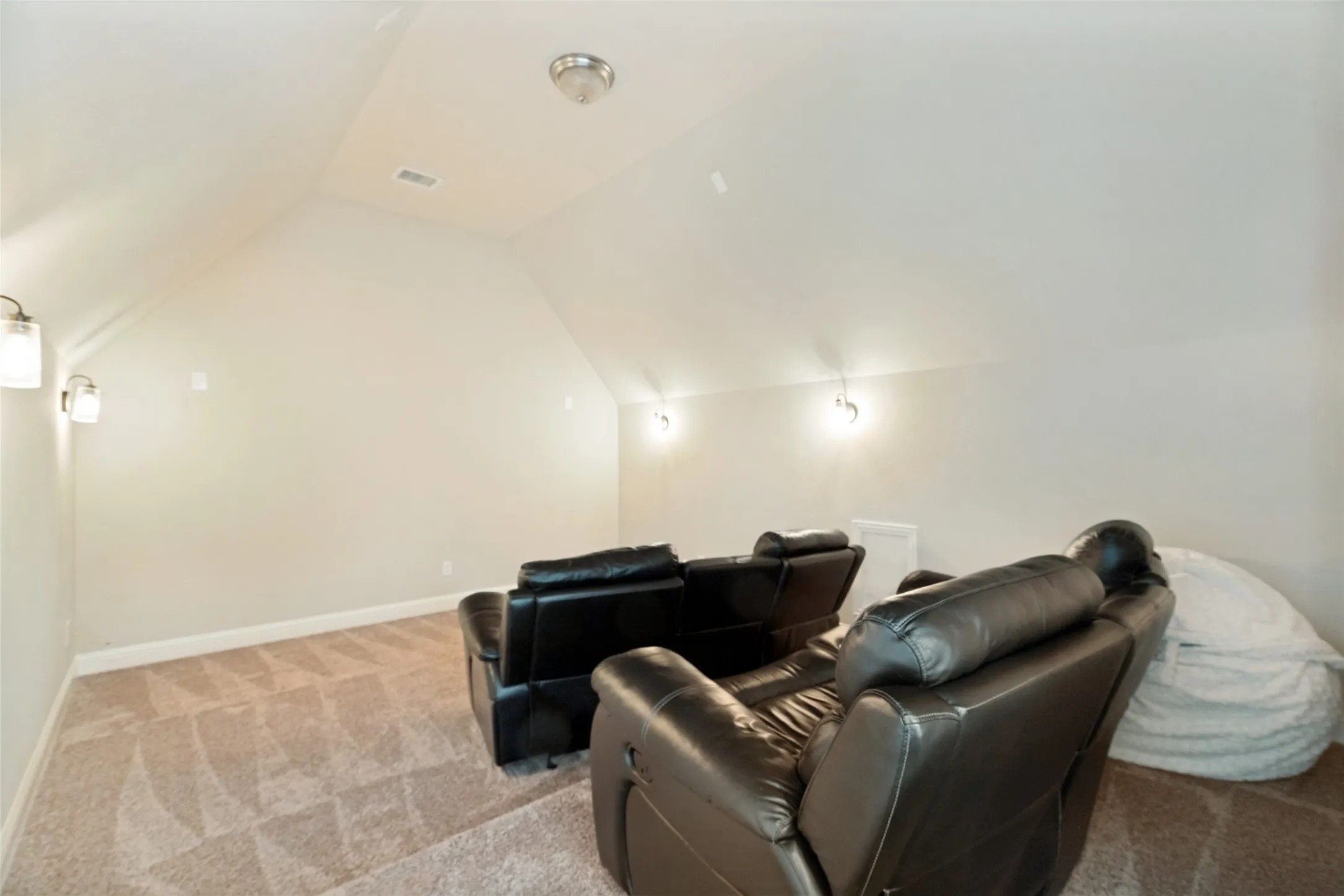 Single Family Residence For Sale in Collin County , 14740 Rollover Pass Lane, Frisco, Texas 75035, 5 Bedroom, 4 Bathroom, 3 Garage spaces, 4,046 Sqft, built in 2017, Price $975,000, mls#21248635, Real Estate Agent in Frisco, Homes For Sale in Collin county, Homes For Sale in Frisco, Realtor in Frisco Texas, Real Estate Brokerage Independent Realty Texas, Luminita Cordes Realtor