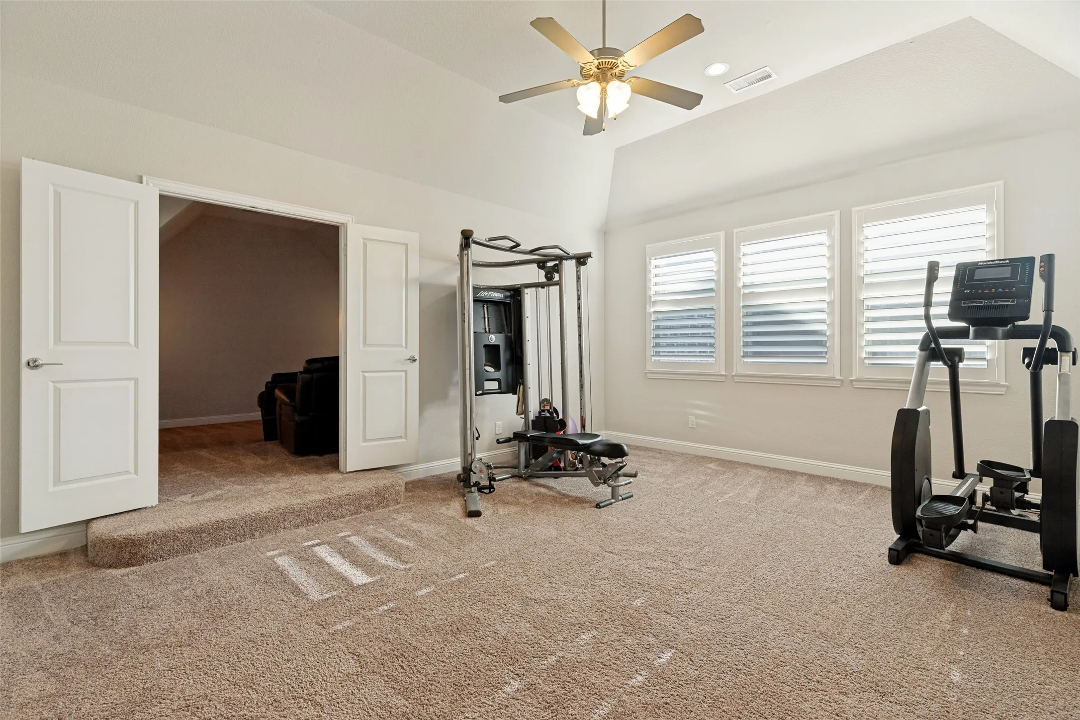 Single Family Residence For Sale in Collin County , 14740 Rollover Pass Lane, Frisco, Texas 75035, 5 Bedroom, 4 Bathroom, 3 Garage spaces, 4,046 Sqft, built in 2017, Price $975,000, mls#21248635, Real Estate Agent in Frisco, Homes For Sale in Collin county, Homes For Sale in Frisco, Realtor in Frisco Texas, Real Estate Brokerage Independent Realty Texas, Luminita Cordes Realtor