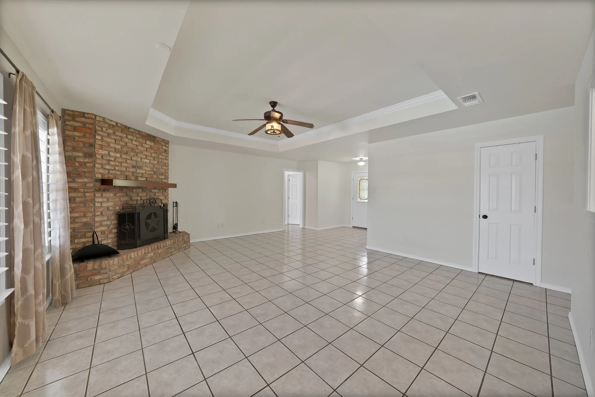Another view, tray ceiling