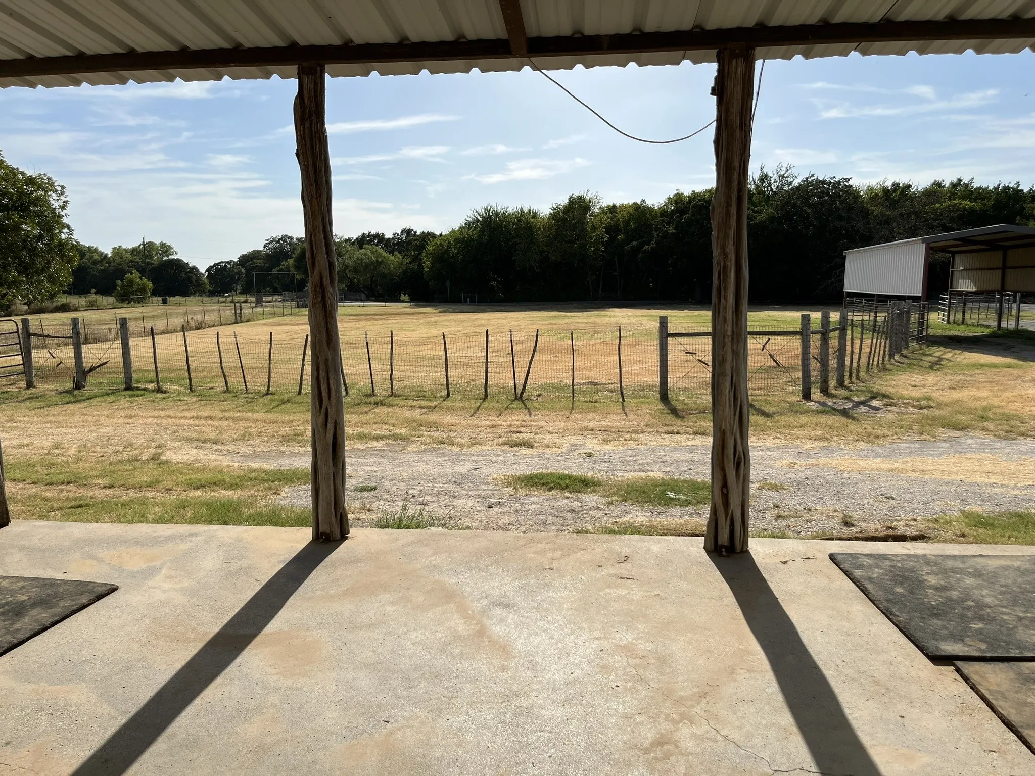 Single Family Residence For Sale in Parker County , 1815 Newport Road, Weatherford, Texas 76086, 3 Bedroom, 2 Bathroom, 2 Garage spaces, 2,315 Sqft, built in 1995, mls#21250863, Real Estate Agent in Weatherford, Homes For Sale in Parker county, Homes For Sale in Weatherford, Realtor in Weatherford Texas, Real Estate Brokerage Independent Realty Texas, Luminita Cordes Realtor