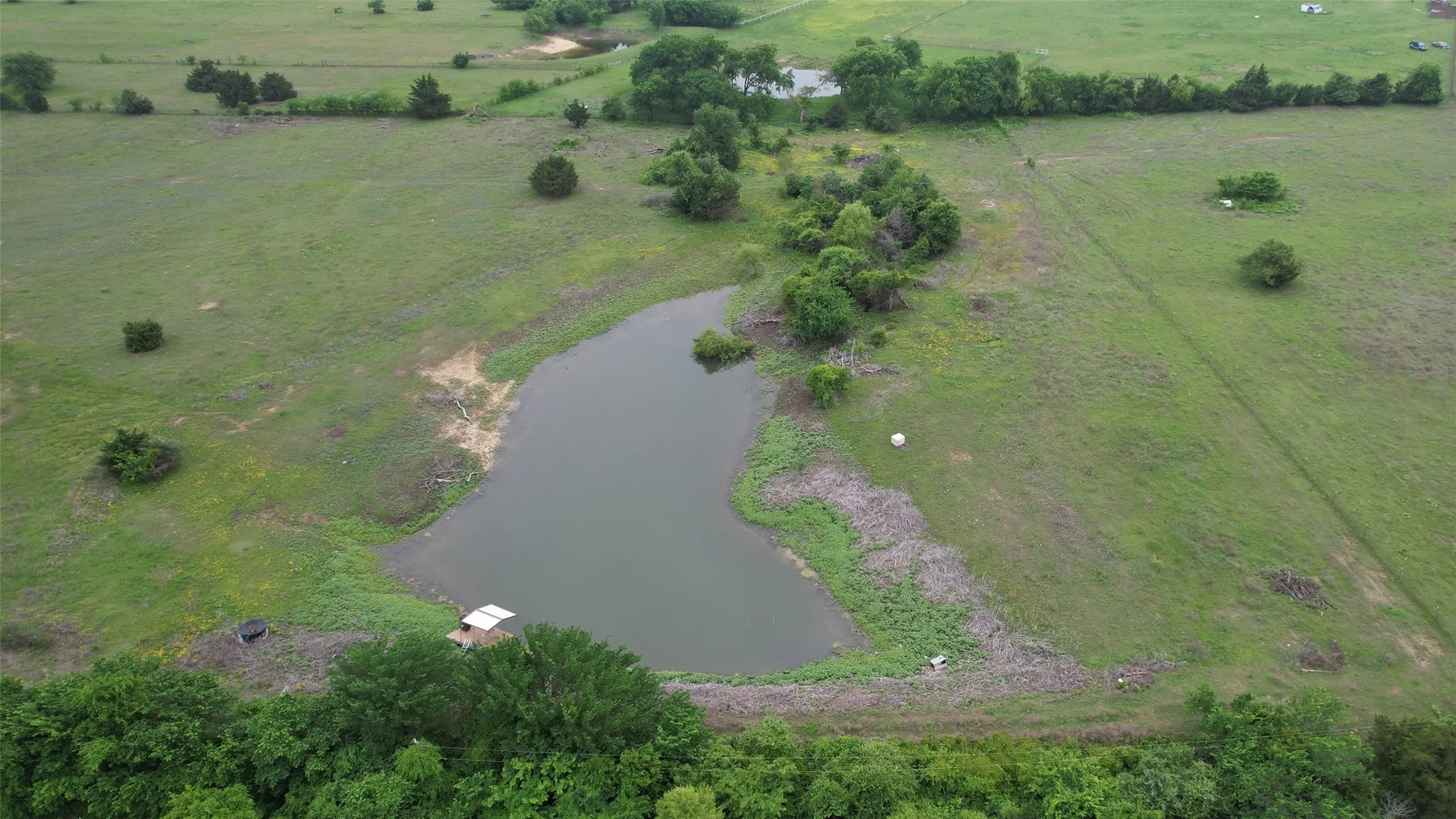 Single Family Residence For Sale in Ellis County , 5241 Plainview Road, Midlothian, Texas 76065, 4 Bedroom, 4 Bathroom, 2 Garage spaces, 4,183 Sqft, built in 2002, Preowned, mls#21246734, Real Estate Agent in Midlothian, Homes For Sale in Ellis county, Homes For Sale in Midlothian, Realtor in Midlothian Texas, Real Estate Brokerage Independent Realty Texas, Luminita Cordes Realtor