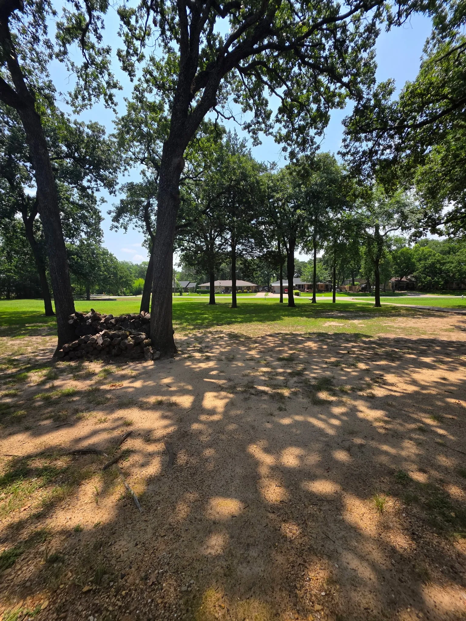 Single Family Residence For Sale in Dallas County , 313 Shadywood Lane, Seagoville, Texas 75159, 4 Bedroom, 2 Bathroom, 3 Garage spaces, 2,448 Sqft, built in 1968, mls#21247225, Real Estate Agent in Seagoville, Homes For Sale in Dallas county, Homes For Sale in Seagoville, Realtor in Seagoville Texas, Real Estate Brokerage Independent Realty Texas, Luminita Cordes Realtor