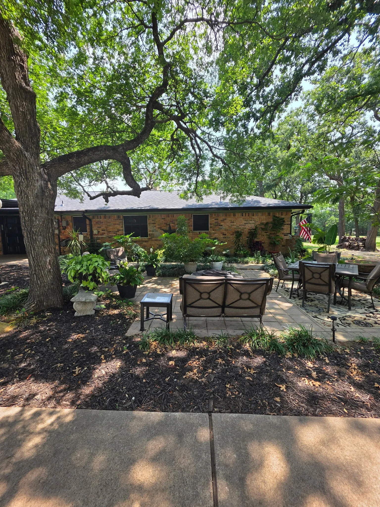 Single Family Residence For Sale in Dallas County , 313 Shadywood Lane, Seagoville, Texas 75159, 4 Bedroom, 2 Bathroom, 3 Garage spaces, 2,448 Sqft, built in 1968, mls#21247225, Real Estate Agent in Seagoville, Homes For Sale in Dallas county, Homes For Sale in Seagoville, Realtor in Seagoville Texas, Real Estate Brokerage Independent Realty Texas, Luminita Cordes Realtor