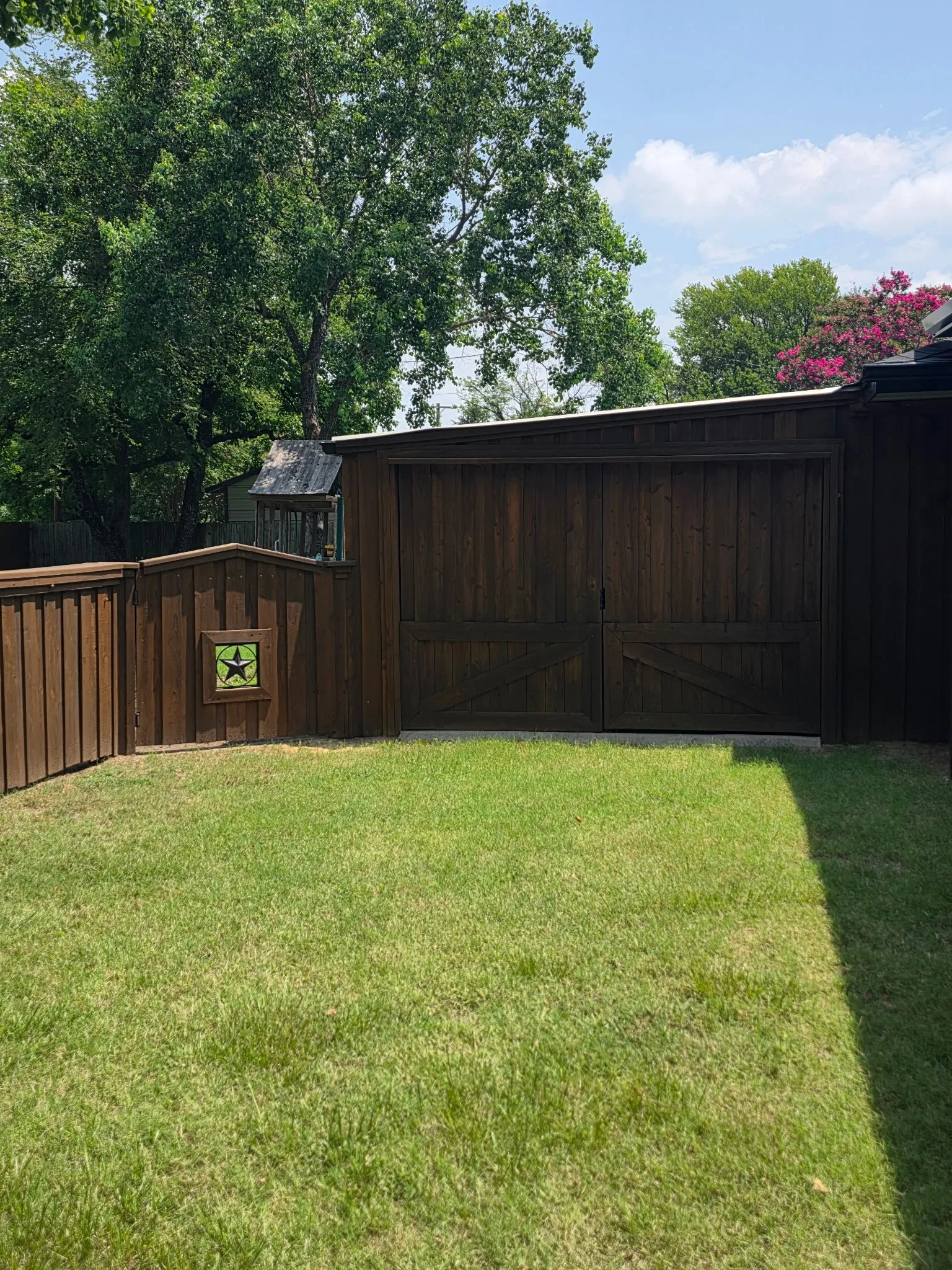 Single Family Residence For Sale in Dallas County , 313 Shadywood Lane, Seagoville, Texas 75159, 4 Bedroom, 2 Bathroom, 3 Garage spaces, 2,448 Sqft, built in 1968, mls#21247225, Real Estate Agent in Seagoville, Homes For Sale in Dallas county, Homes For Sale in Seagoville, Realtor in Seagoville Texas, Real Estate Brokerage Independent Realty Texas, Luminita Cordes Realtor