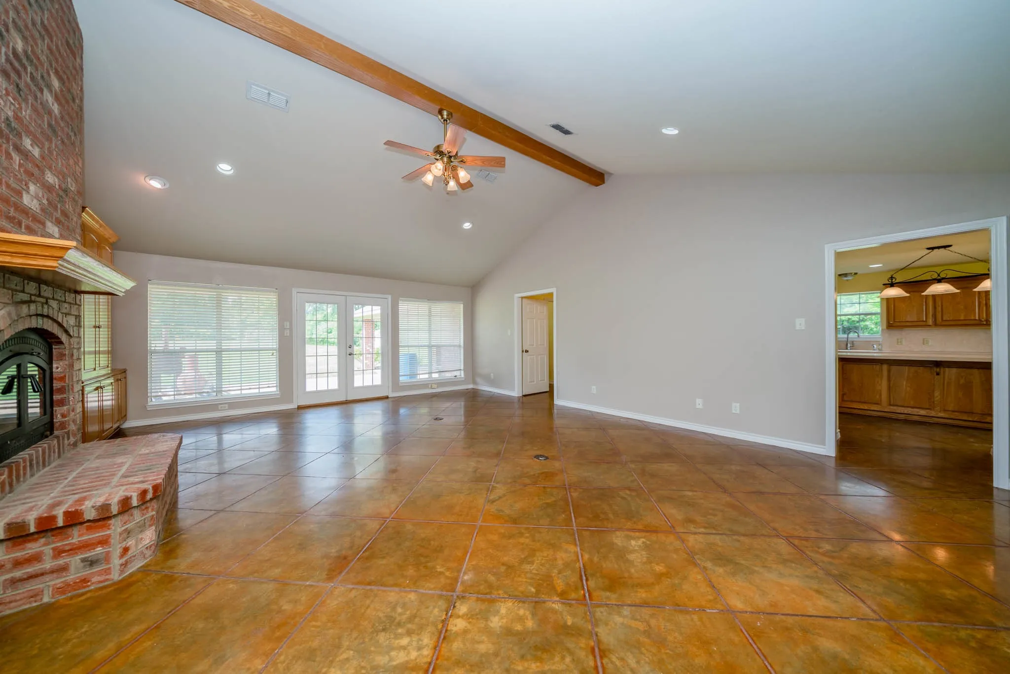 Farm For Sale in Upshur County , 3460 Hawk Road, Diana, Texas 75640, 4 Bedroom, 3 Bathroom, Garage spaces, 2,368 Sqft, built in 2003, Preowned, mls#21251087, Real Estate Agent in Diana, Homes For Sale in Upshur county, Homes For Sale in Diana, Realtor in Diana Texas, Real Estate Brokerage Independent Realty Texas, Luminita Cordes Realtor