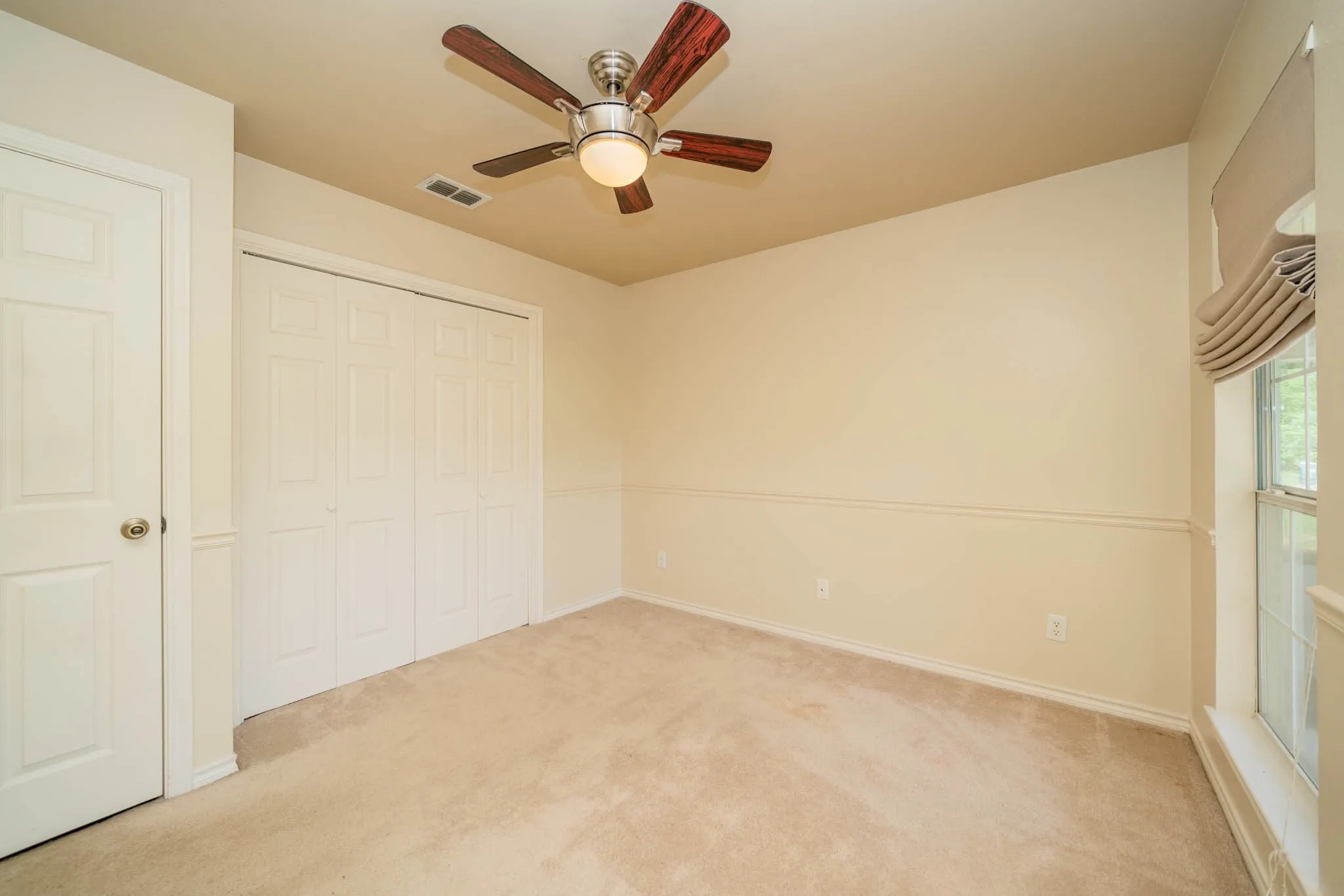Farm For Sale in Upshur County , 3460 Hawk Road, Diana, Texas 75640, 4 Bedroom, 3 Bathroom, Garage spaces, 2,368 Sqft, built in 2003, Preowned, mls#21251087, Real Estate Agent in Diana, Homes For Sale in Upshur county, Homes For Sale in Diana, Realtor in Diana Texas, Real Estate Brokerage Independent Realty Texas, Luminita Cordes Realtor