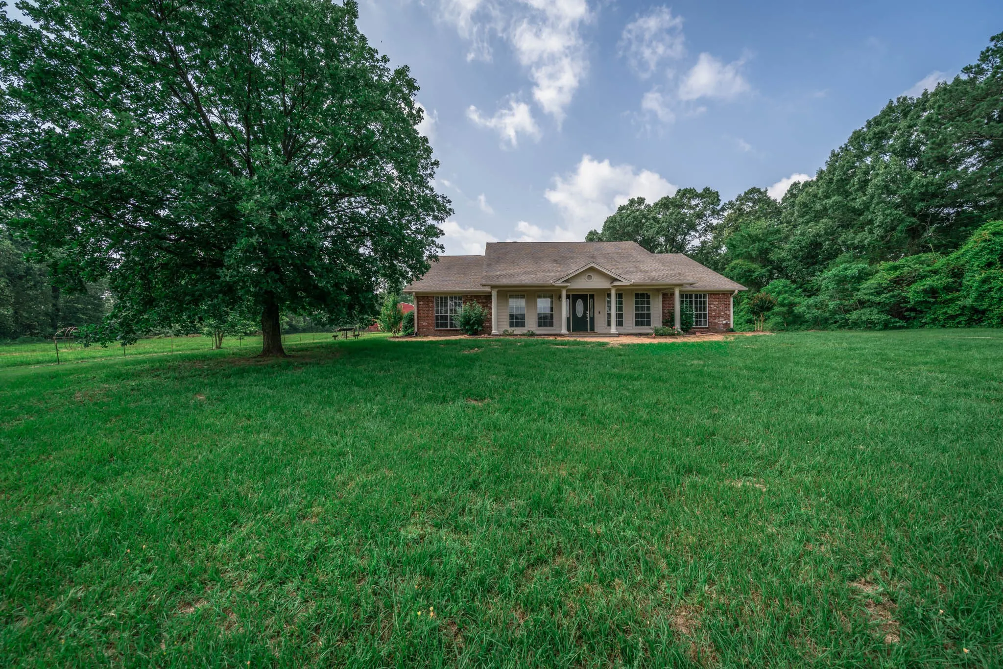 Farm For Sale in Upshur County , 3460 Hawk Road, Diana, Texas 75640, 4 Bedroom, 3 Bathroom, Garage spaces, 2,368 Sqft, built in 2003, Preowned, mls#21251087, Real Estate Agent in Diana, Homes For Sale in Upshur county, Homes For Sale in Diana, Realtor in Diana Texas, Real Estate Brokerage Independent Realty Texas, Luminita Cordes Realtor