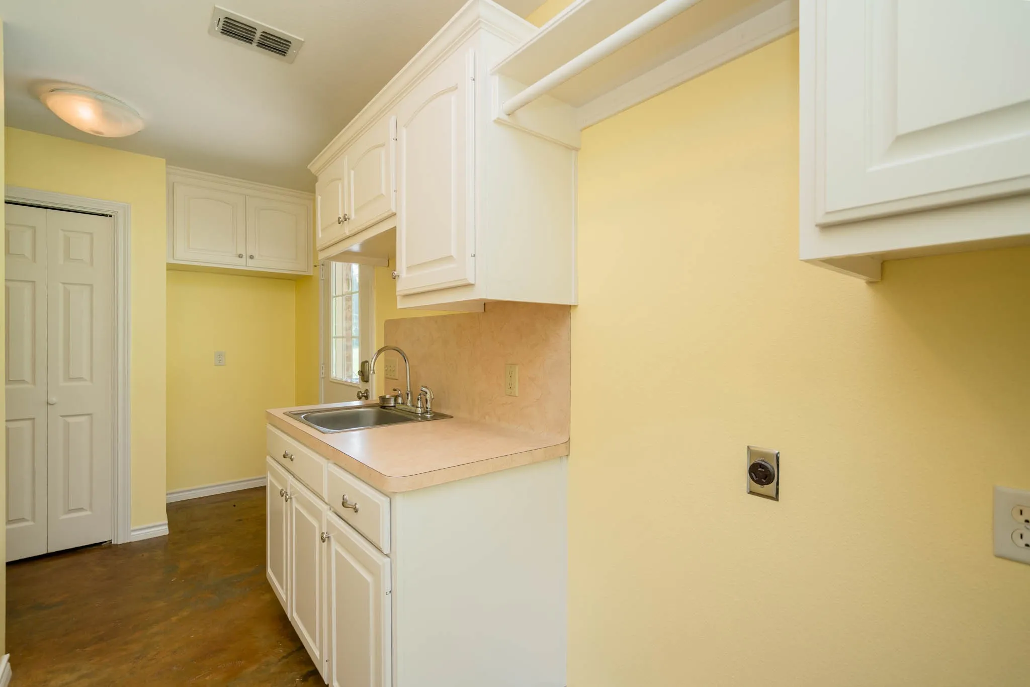 Farm For Sale in Upshur County , 3460 Hawk Road, Diana, Texas 75640, 4 Bedroom, 3 Bathroom, Garage spaces, 2,368 Sqft, built in 2003, Preowned, mls#21251087, Real Estate Agent in Diana, Homes For Sale in Upshur county, Homes For Sale in Diana, Realtor in Diana Texas, Real Estate Brokerage Independent Realty Texas, Luminita Cordes Realtor