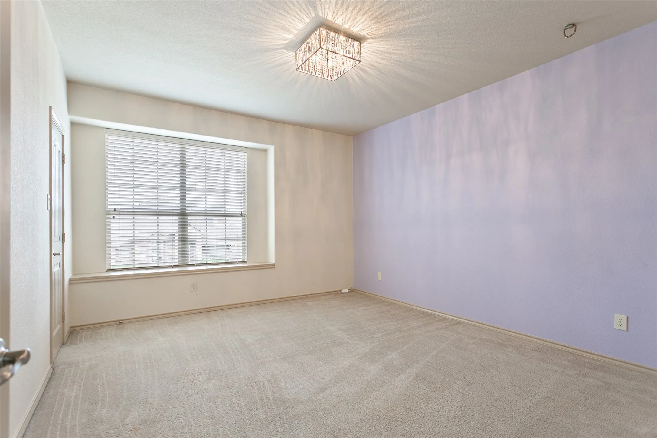 Single Family Residence For Sale in Tarrant County , 8220 Misty Water Drive, Fort Worth, Texas 76131, 4 Bedroom, 3 Bathroom, 2 Garage spaces, 3,081 Sqft, built in 2012, mls#21251158, Real Estate Agent in Fort Worth, Homes For Sale in Tarrant county, Homes For Sale in Fort Worth, Realtor in Fort Worth Texas, Real Estate Brokerage Independent Realty Texas, Luminita Cordes Realtor