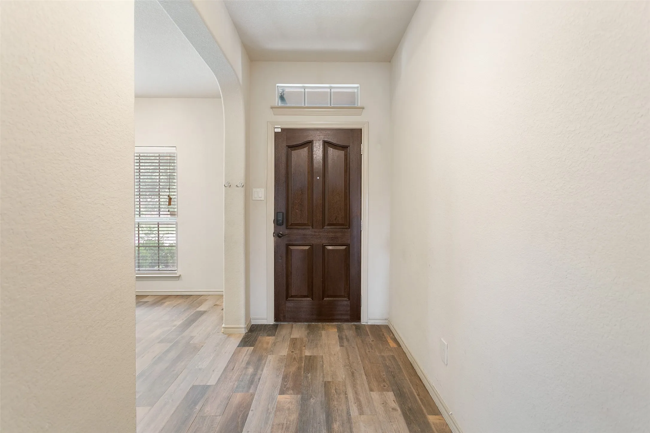 Single Family Residence For Sale in Tarrant County , 8220 Misty Water Drive, Fort Worth, Texas 76131, 4 Bedroom, 3 Bathroom, 2 Garage spaces, 3,081 Sqft, built in 2012, mls#21251158, Real Estate Agent in Fort Worth, Homes For Sale in Tarrant county, Homes For Sale in Fort Worth, Realtor in Fort Worth Texas, Real Estate Brokerage Independent Realty Texas, Luminita Cordes Realtor