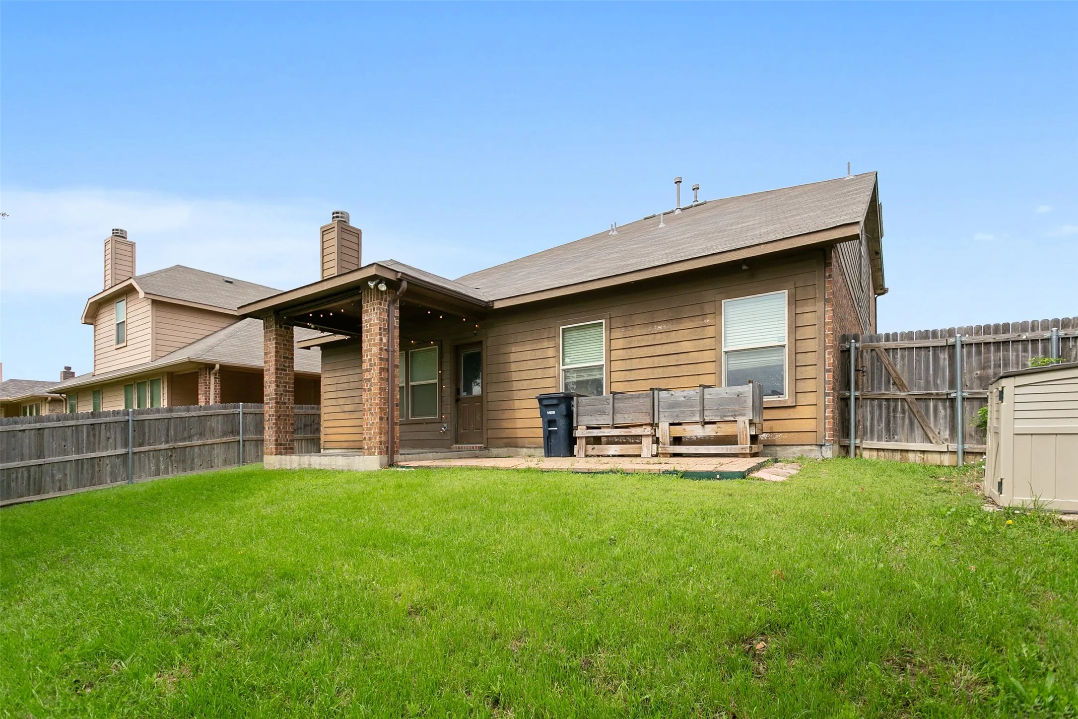 Single Family Residence For Sale in Tarrant County , 8220 Misty Water Drive, Fort Worth, Texas 76131, 4 Bedroom, 3 Bathroom, 2 Garage spaces, 3,081 Sqft, built in 2012, mls#21251158, Real Estate Agent in Fort Worth, Homes For Sale in Tarrant county, Homes For Sale in Fort Worth, Realtor in Fort Worth Texas, Real Estate Brokerage Independent Realty Texas, Luminita Cordes Realtor