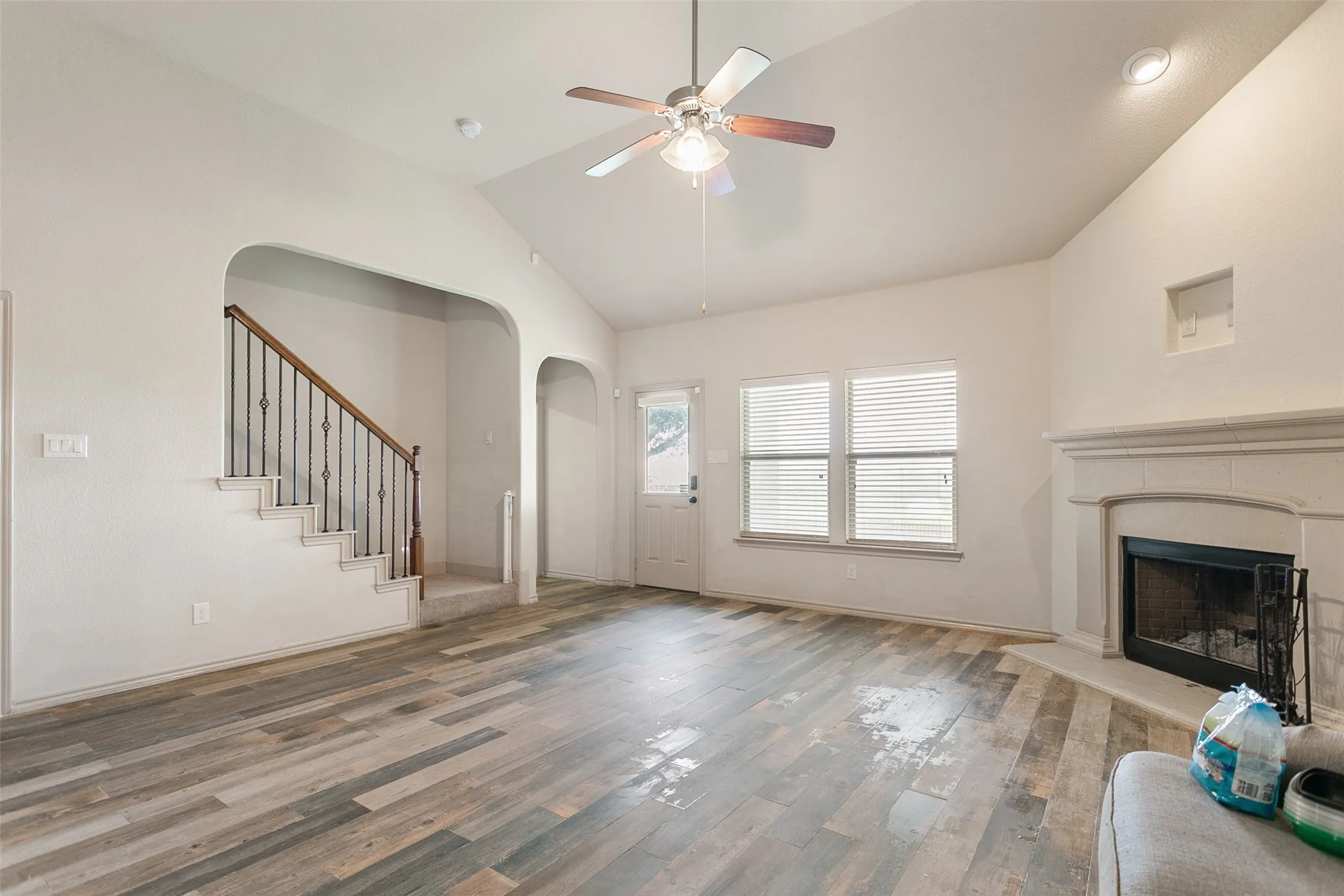 Single Family Residence For Sale in Tarrant County , 8220 Misty Water Drive, Fort Worth, Texas 76131, 4 Bedroom, 3 Bathroom, 2 Garage spaces, 3,081 Sqft, built in 2012, mls#21251158, Real Estate Agent in Fort Worth, Homes For Sale in Tarrant county, Homes For Sale in Fort Worth, Realtor in Fort Worth Texas, Real Estate Brokerage Independent Realty Texas, Luminita Cordes Realtor