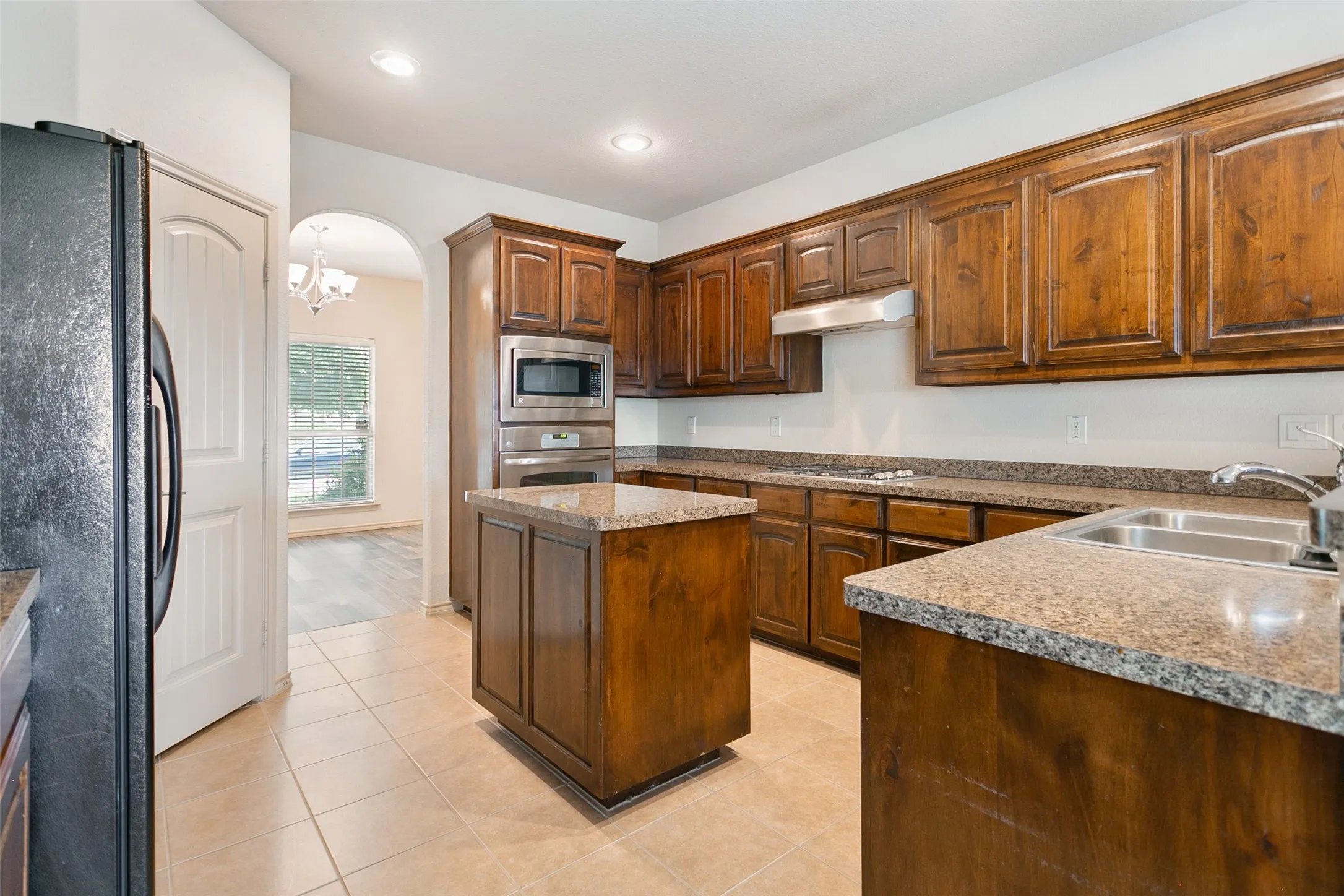 Single Family Residence For Sale in Tarrant County , 8220 Misty Water Drive, Fort Worth, Texas 76131, 4 Bedroom, 3 Bathroom, 2 Garage spaces, 3,081 Sqft, built in 2012, mls#21251158, Real Estate Agent in Fort Worth, Homes For Sale in Tarrant county, Homes For Sale in Fort Worth, Realtor in Fort Worth Texas, Real Estate Brokerage Independent Realty Texas, Luminita Cordes Realtor