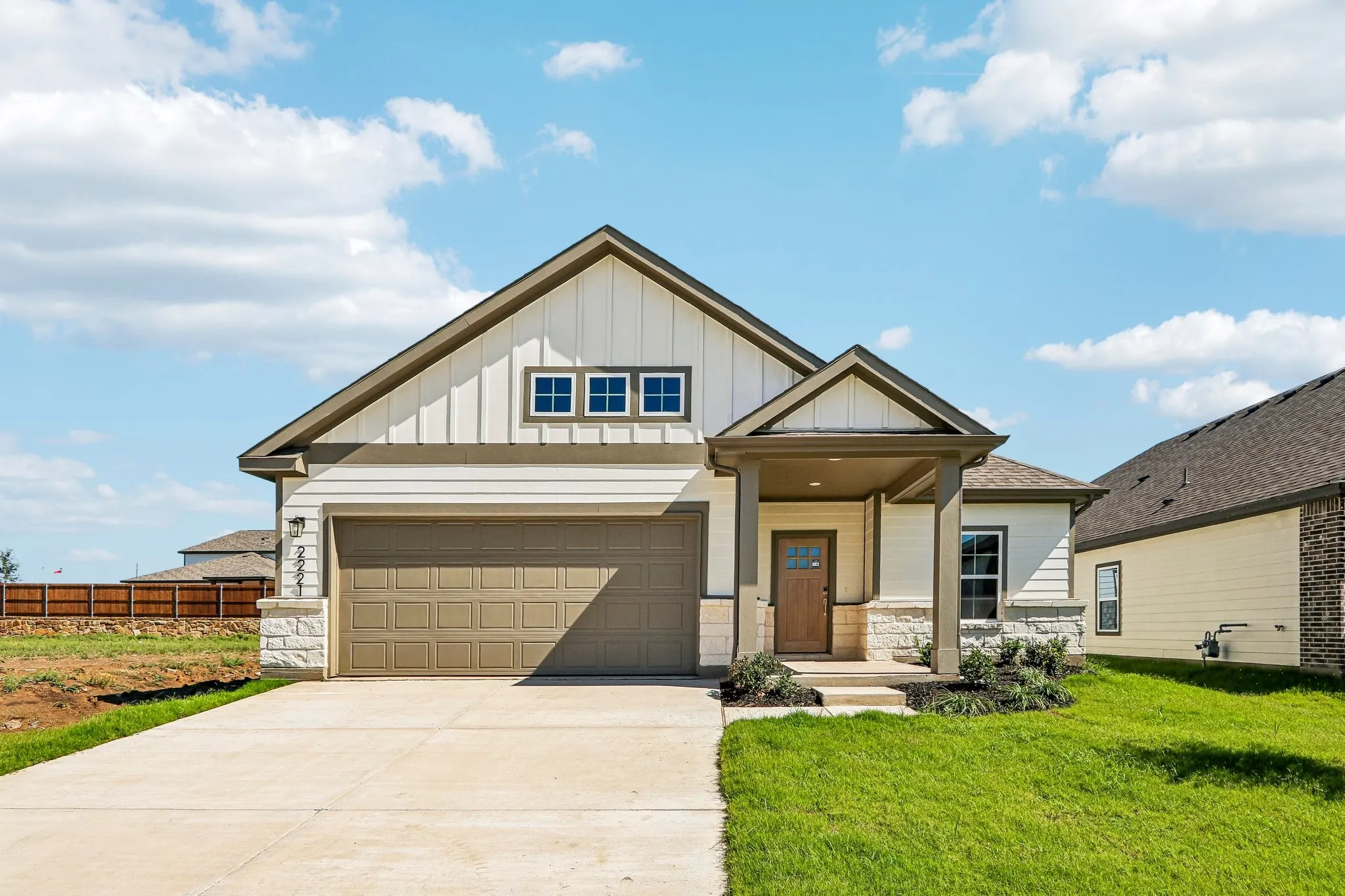 Single Family Residence For Sale in Grayson County , 2221 Trailside Drive, Sherman, Texas 75092, 3 Bedroom, 2 Bathroom, 2 Garage spaces, 1,786 Sqft, built in 2026, New Construction - Incomplete, mls#21251210, Real Estate Agent in Sherman, Homes For Sale in Grayson county, Homes For Sale in Sherman, Realtor in Sherman Texas, Real Estate Brokerage Independent Realty Texas, Luminita Cordes Realtor
