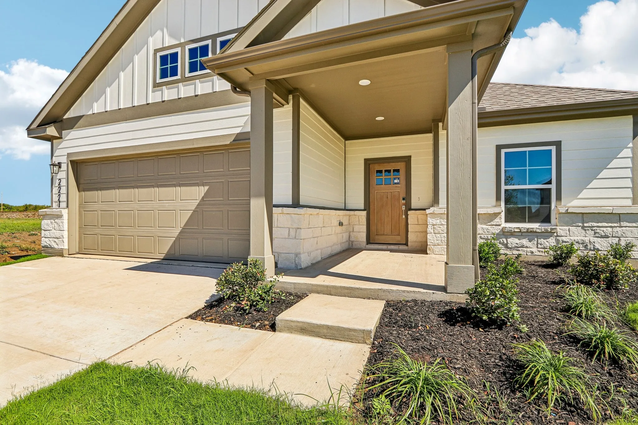 Single Family Residence For Sale in Grayson County , 2221 Trailside Drive, Sherman, Texas 75092, 3 Bedroom, 2 Bathroom, 2 Garage spaces, 1,786 Sqft, built in 2026, New Construction - Incomplete, mls#21251210, Real Estate Agent in Sherman, Homes For Sale in Grayson county, Homes For Sale in Sherman, Realtor in Sherman Texas, Real Estate Brokerage Independent Realty Texas, Luminita Cordes Realtor