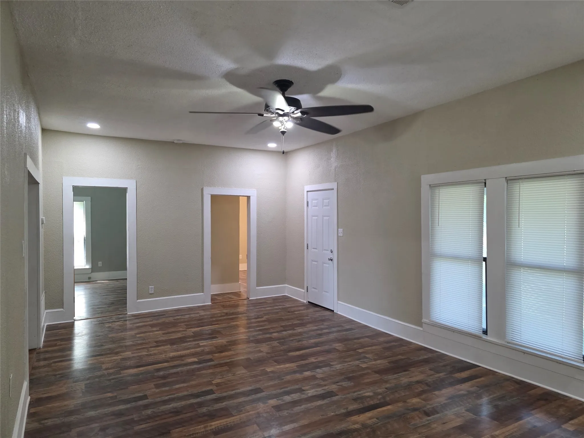 Single Family Residence For Sale in Johnson County , 405 W Graham Street, Godley, Texas 76044, 3 Bedroom, 2 Bathroom, Garage spaces, 1,764 Sqft, built in 1913, Preowned, mls#21251218, Real Estate Agent in Godley, Homes For Sale in Johnson county, Homes For Sale in Godley, Realtor in Godley Texas, Real Estate Brokerage Independent Realty Texas, Luminita Cordes Realtor