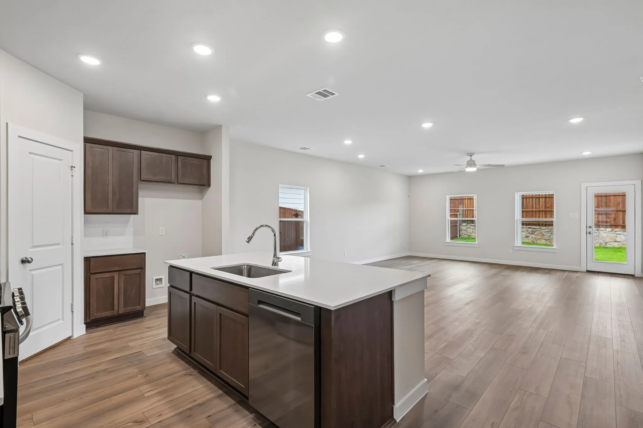 Single Family Residence For Sale in Grayson County , 2209 Trailside Drive, Sherman, Texas 75092, 4 Bedroom, 3 Bathroom, 2 Garage spaces, 2,013 Sqft, built in 2026, New Construction - Incomplete, mls#21251239, Real Estate Agent in Sherman, Homes For Sale in Grayson county, Homes For Sale in Sherman, Realtor in Sherman Texas, Real Estate Brokerage Independent Realty Texas, Luminita Cordes Realtor
