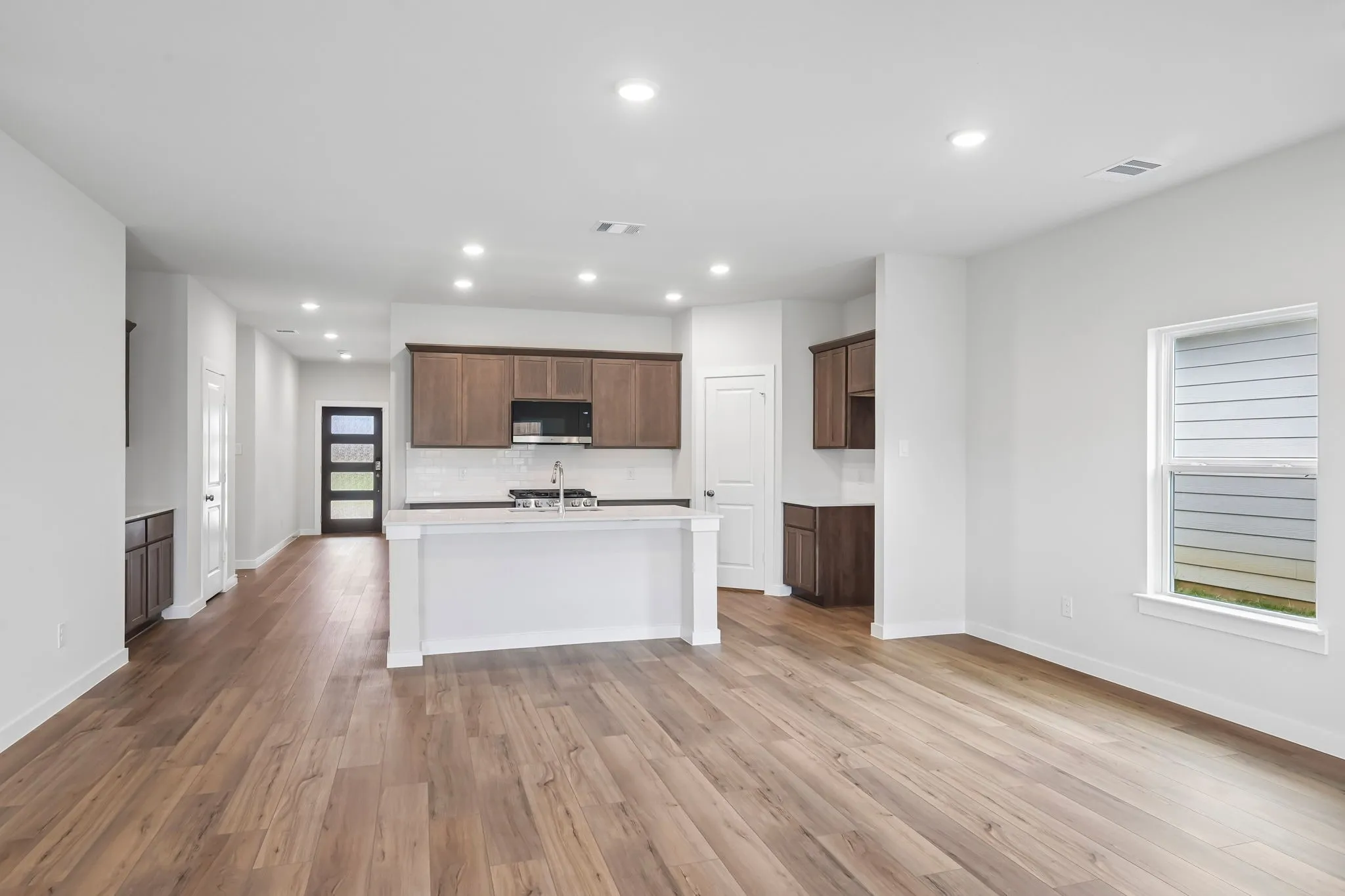 Single Family Residence For Sale in Grayson County , 2209 Trailside Drive, Sherman, Texas 75092, 4 Bedroom, 3 Bathroom, 2 Garage spaces, 2,013 Sqft, built in 2026, New Construction - Incomplete, mls#21251239, Real Estate Agent in Sherman, Homes For Sale in Grayson county, Homes For Sale in Sherman, Realtor in Sherman Texas, Real Estate Brokerage Independent Realty Texas, Luminita Cordes Realtor