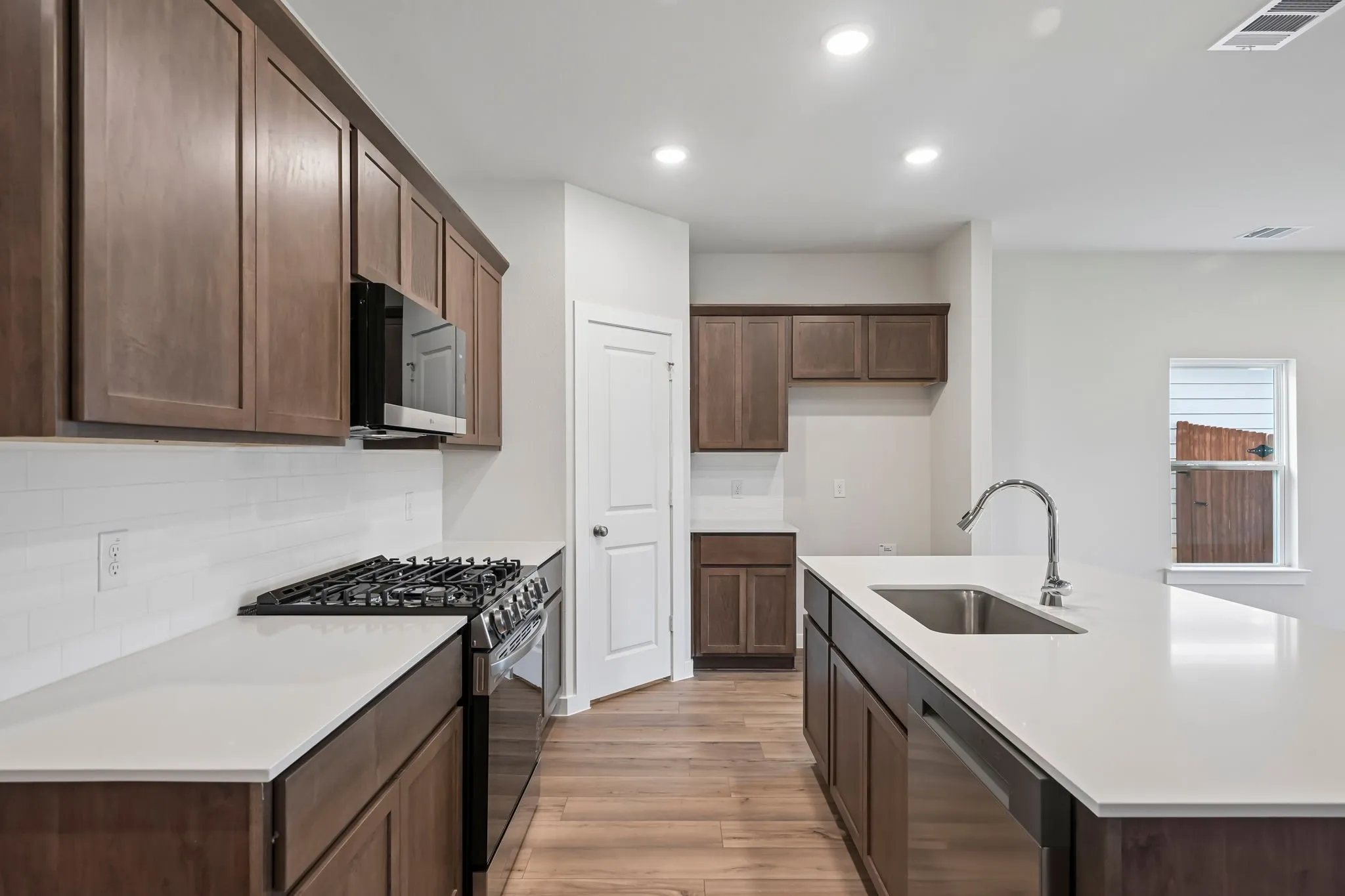 Single Family Residence For Sale in Grayson County , 2209 Trailside Drive, Sherman, Texas 75092, 4 Bedroom, 3 Bathroom, 2 Garage spaces, 2,013 Sqft, built in 2026, New Construction - Incomplete, mls#21251239, Real Estate Agent in Sherman, Homes For Sale in Grayson county, Homes For Sale in Sherman, Realtor in Sherman Texas, Real Estate Brokerage Independent Realty Texas, Luminita Cordes Realtor