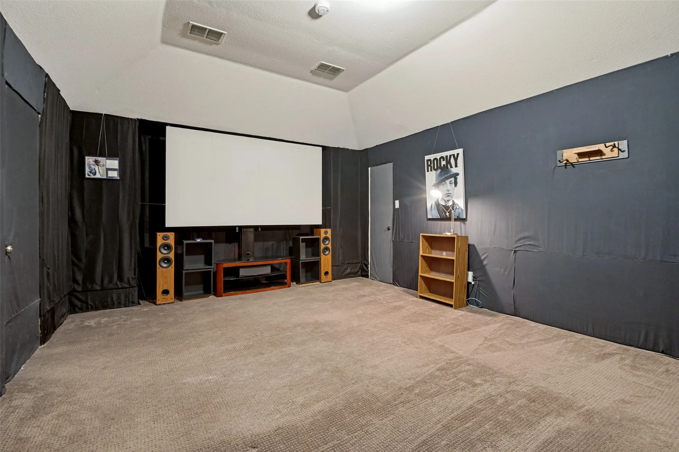 Single Family Residence For Sale in Denton County , 3608 Cottonwood Springs Drive, The Colony, Texas 75056, 5 Bedroom, 3 Bathroom, 2 Garage spaces, 2,685 Sqft, built in 1997, Preowned, mls#21250478, Real Estate Agent in The Colony, Homes For Sale in Denton county, Homes For Sale in The Colony, Realtor in The Colony Texas, Real Estate Brokerage Independent Realty Texas, Luminita Cordes Realtor