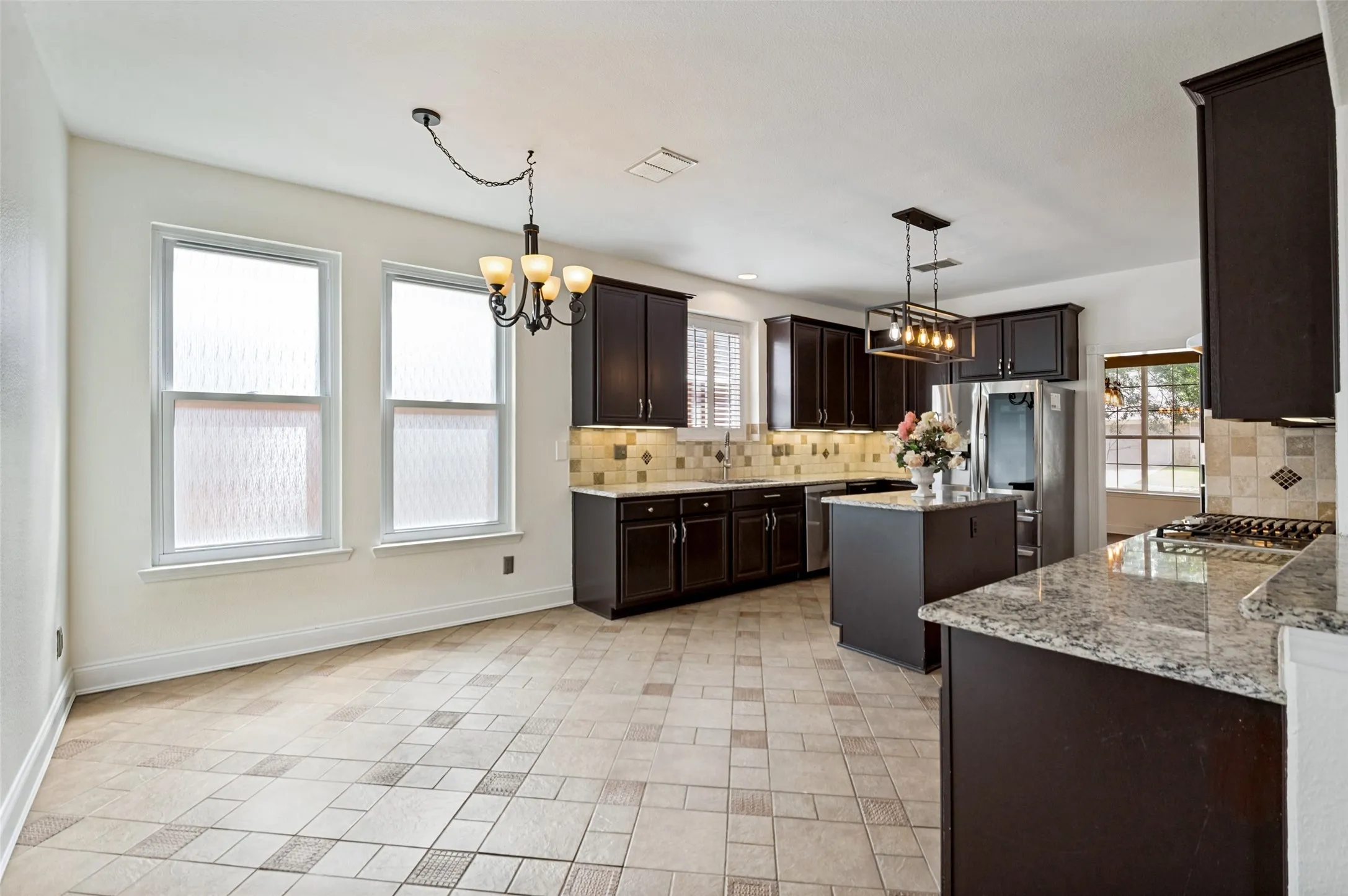 Single Family Residence For Sale in Denton County , 3608 Cottonwood Springs Drive, The Colony, Texas 75056, 5 Bedroom, 3 Bathroom, 2 Garage spaces, 2,685 Sqft, built in 1997, Preowned, mls#21250478, Real Estate Agent in The Colony, Homes For Sale in Denton county, Homes For Sale in The Colony, Realtor in The Colony Texas, Real Estate Brokerage Independent Realty Texas, Luminita Cordes Realtor