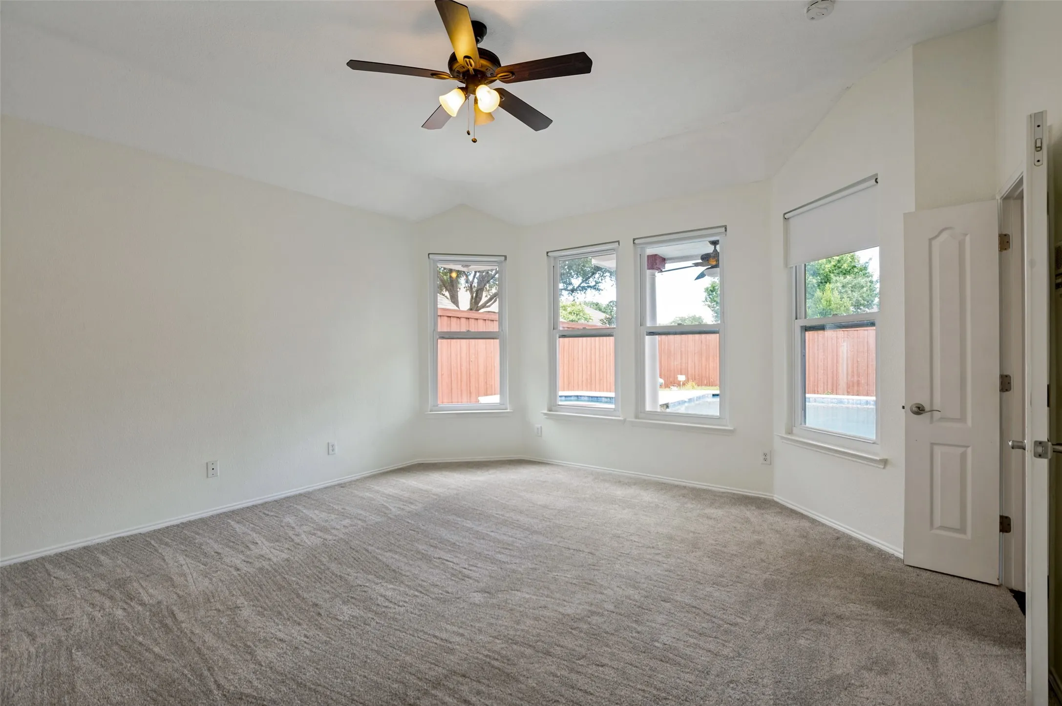 Single Family Residence For Sale in Denton County , 3608 Cottonwood Springs Drive, The Colony, Texas 75056, 5 Bedroom, 3 Bathroom, 2 Garage spaces, 2,685 Sqft, built in 1997, Preowned, mls#21250478, Real Estate Agent in The Colony, Homes For Sale in Denton county, Homes For Sale in The Colony, Realtor in The Colony Texas, Real Estate Brokerage Independent Realty Texas, Luminita Cordes Realtor