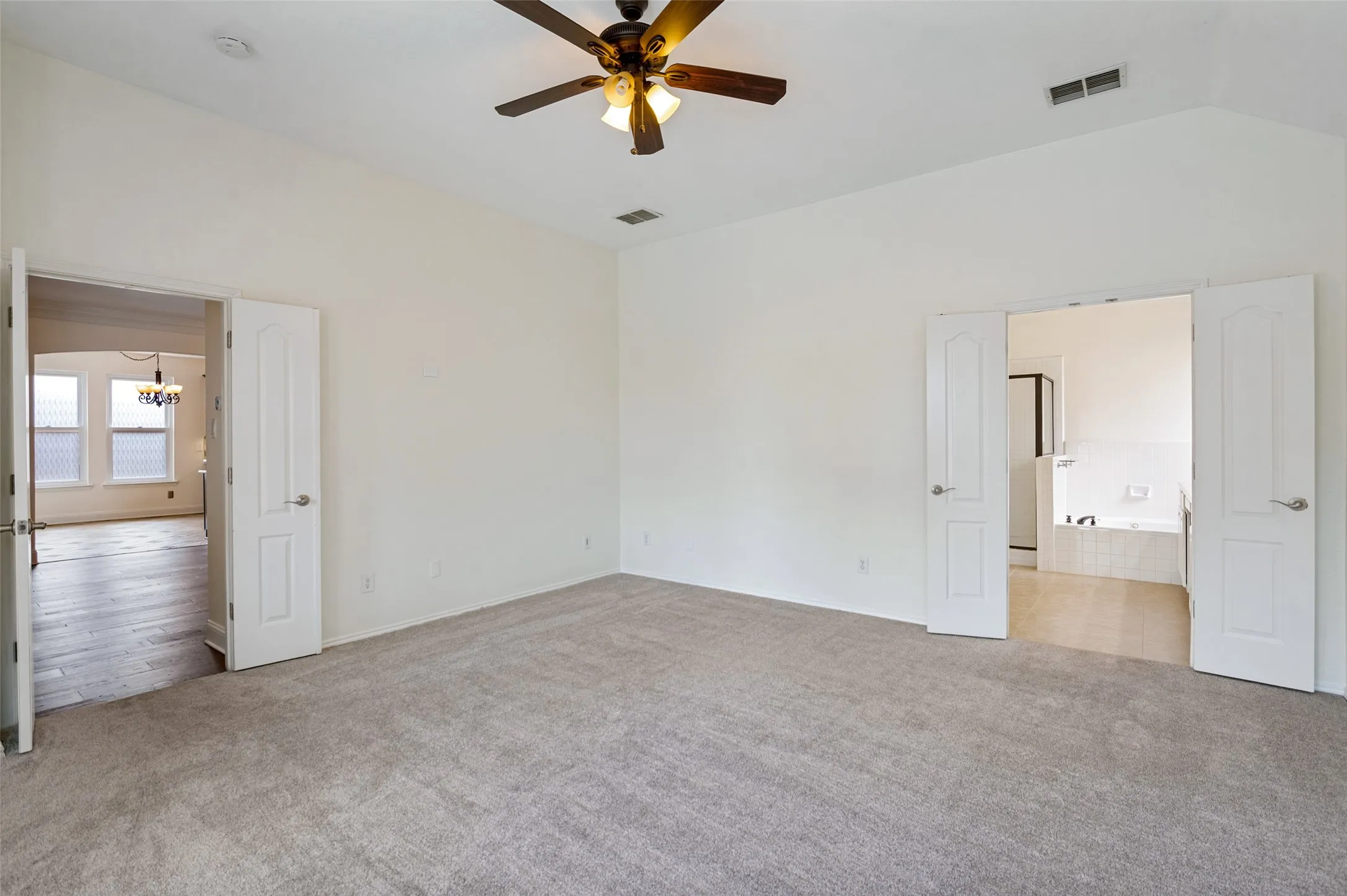 Single Family Residence For Sale in Denton County , 3608 Cottonwood Springs Drive, The Colony, Texas 75056, 5 Bedroom, 3 Bathroom, 2 Garage spaces, 2,685 Sqft, built in 1997, Preowned, mls#21250478, Real Estate Agent in The Colony, Homes For Sale in Denton county, Homes For Sale in The Colony, Realtor in The Colony Texas, Real Estate Brokerage Independent Realty Texas, Luminita Cordes Realtor