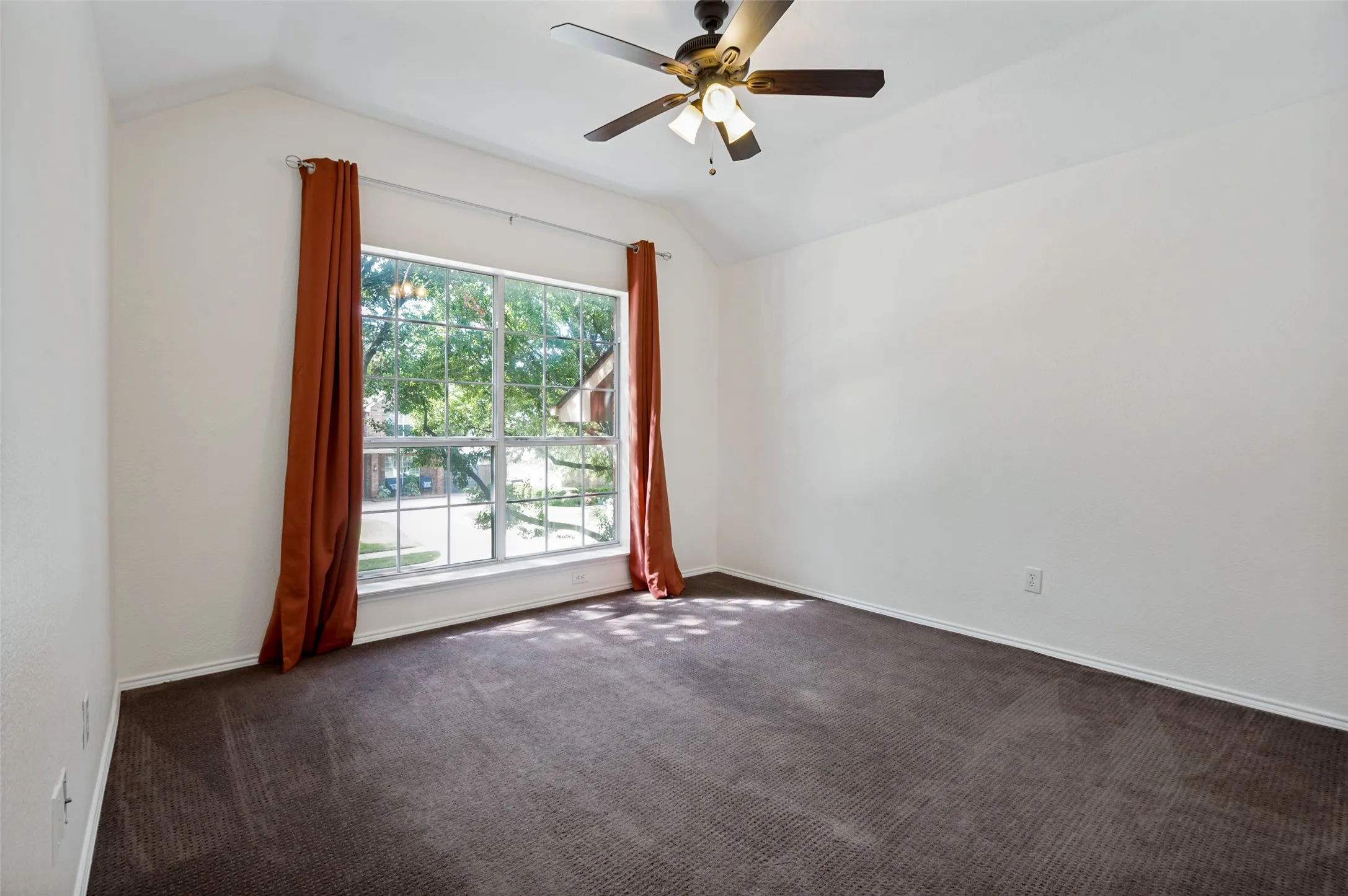 Single Family Residence For Sale in Denton County , 3608 Cottonwood Springs Drive, The Colony, Texas 75056, 5 Bedroom, 3 Bathroom, 2 Garage spaces, 2,685 Sqft, built in 1997, Preowned, mls#21250478, Real Estate Agent in The Colony, Homes For Sale in Denton county, Homes For Sale in The Colony, Realtor in The Colony Texas, Real Estate Brokerage Independent Realty Texas, Luminita Cordes Realtor