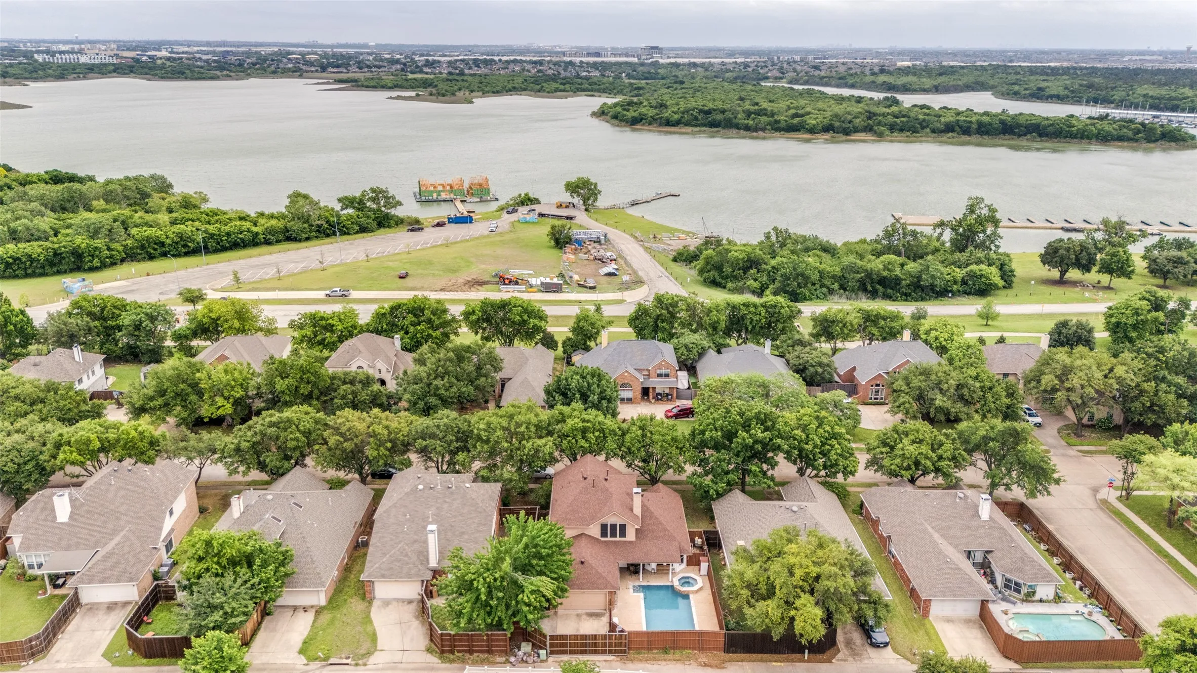 Single Family Residence For Sale in Denton County , 3608 Cottonwood Springs Drive, The Colony, Texas 75056, 5 Bedroom, 3 Bathroom, 2 Garage spaces, 2,685 Sqft, built in 1997, Preowned, mls#21250478, Real Estate Agent in The Colony, Homes For Sale in Denton county, Homes For Sale in The Colony, Realtor in The Colony Texas, Real Estate Brokerage Independent Realty Texas, Luminita Cordes Realtor