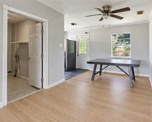 Single Family Residence For Sale in Dallas County , 1513 Davis Boulevard, Garland, Texas 75042, 3 Bedroom, 1 Bathroom, Garage spaces, 1,290 Sqft, built in 1952, mls#21251258, Real Estate Agent in Garland, Homes For Sale in Dallas county, Homes For Sale in Garland, Realtor in Garland Texas, Real Estate Brokerage Independent Realty Texas, Luminita Cordes Realtor