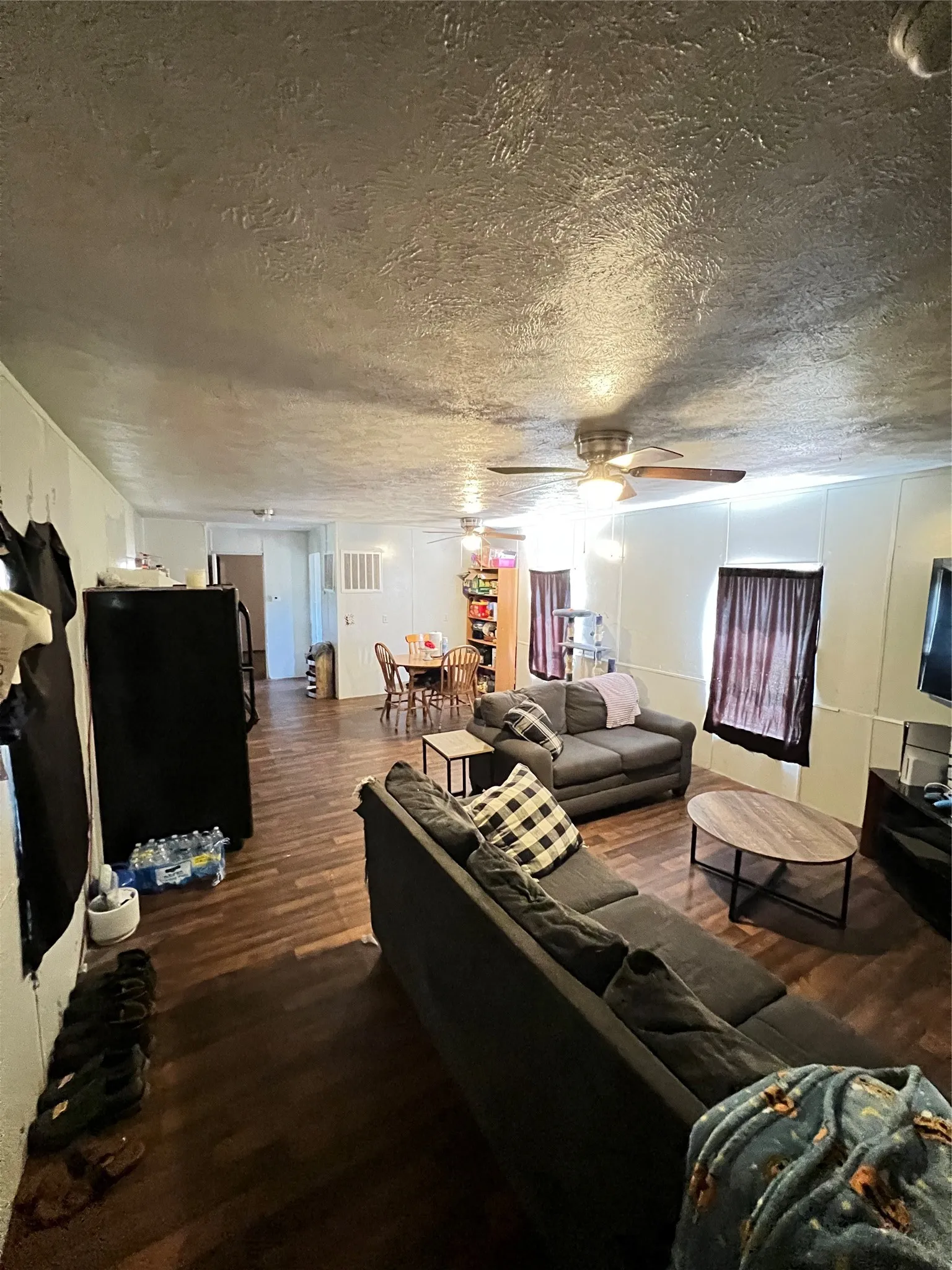 Manufactured Home For Sale in Hood County , 4215 Lanark Drive, Cresson, Texas 76035, 2 Bedroom, 2 Bathroom, Garage spaces, 960 Sqft, built in 2013, Preowned, Price $134,500, mls#21250266, Real Estate Agent in Cresson, Homes For Sale in Hood county, Homes For Sale in Cresson, Realtor in Cresson Texas, Real Estate Brokerage Independent Realty Texas, Luminita Cordes Realtor