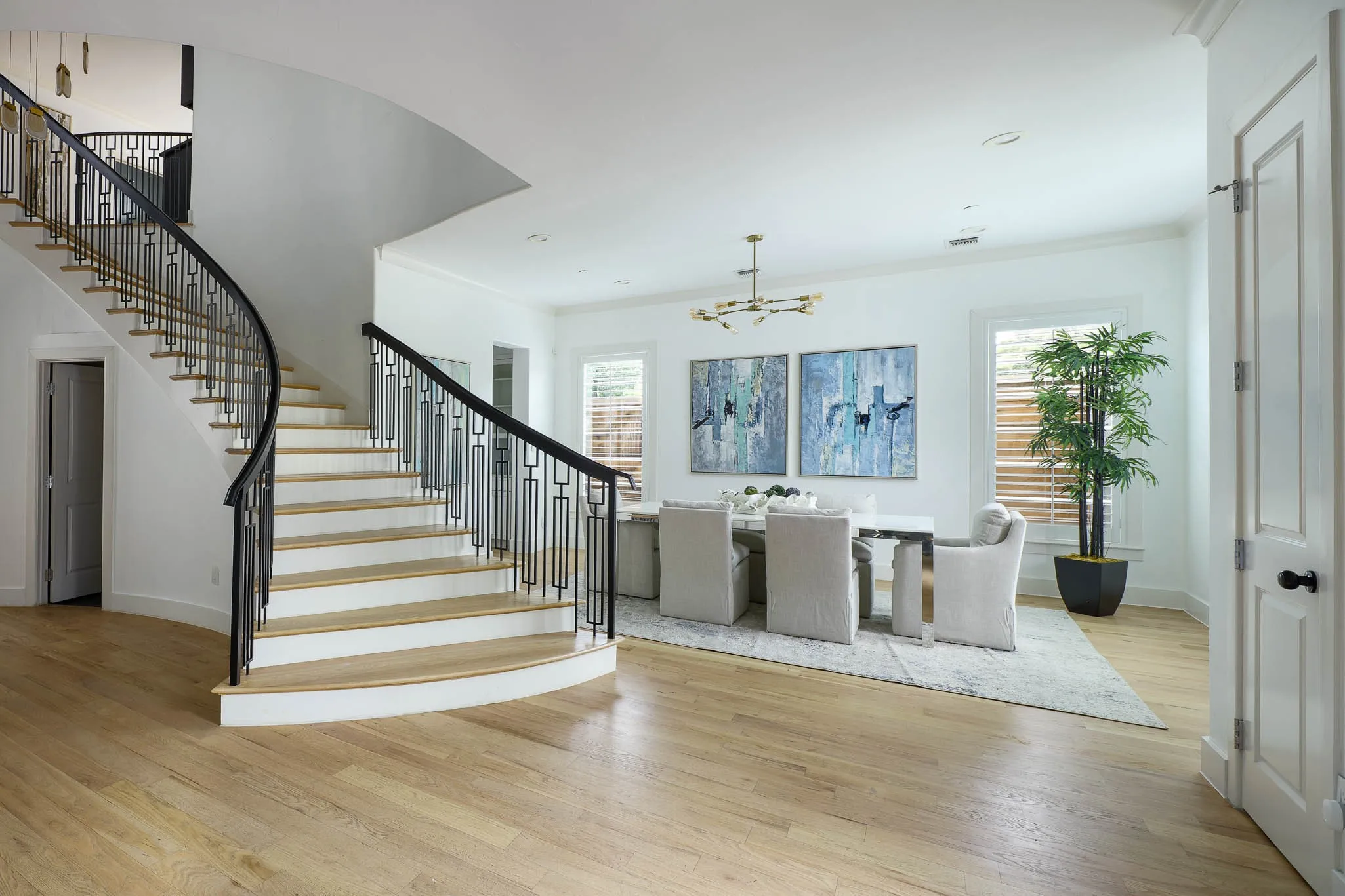 Single Family Residence For Sale in Dallas County , 4085 Amherst Avenue, University Park, Texas 75225, 5 Bedroom, 7 Bathroom, 2 Garage spaces, 5,127 Sqft, built in 2016, Preowned, mls#21250234, Real Estate Agent in University Park, Homes For Sale in Dallas county, Homes For Sale in University Park, Realtor in University Park Texas, Real Estate Brokerage Independent Realty Texas, Luminita Cordes Realtor