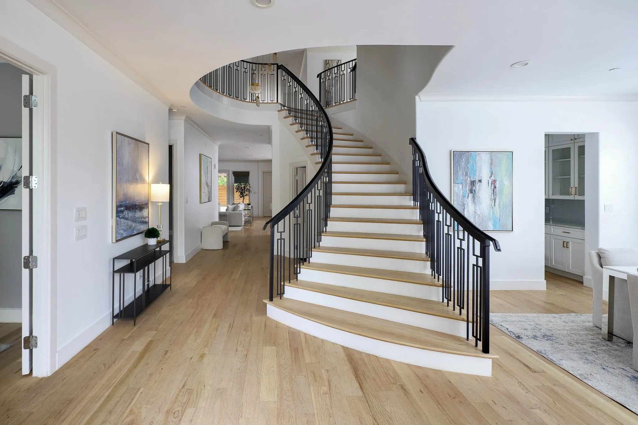 Single Family Residence For Sale in Dallas County , 4085 Amherst Avenue, University Park, Texas 75225, 5 Bedroom, 7 Bathroom, 2 Garage spaces, 5,127 Sqft, built in 2016, Preowned, mls#21250234, Real Estate Agent in University Park, Homes For Sale in Dallas county, Homes For Sale in University Park, Realtor in University Park Texas, Real Estate Brokerage Independent Realty Texas, Luminita Cordes Realtor