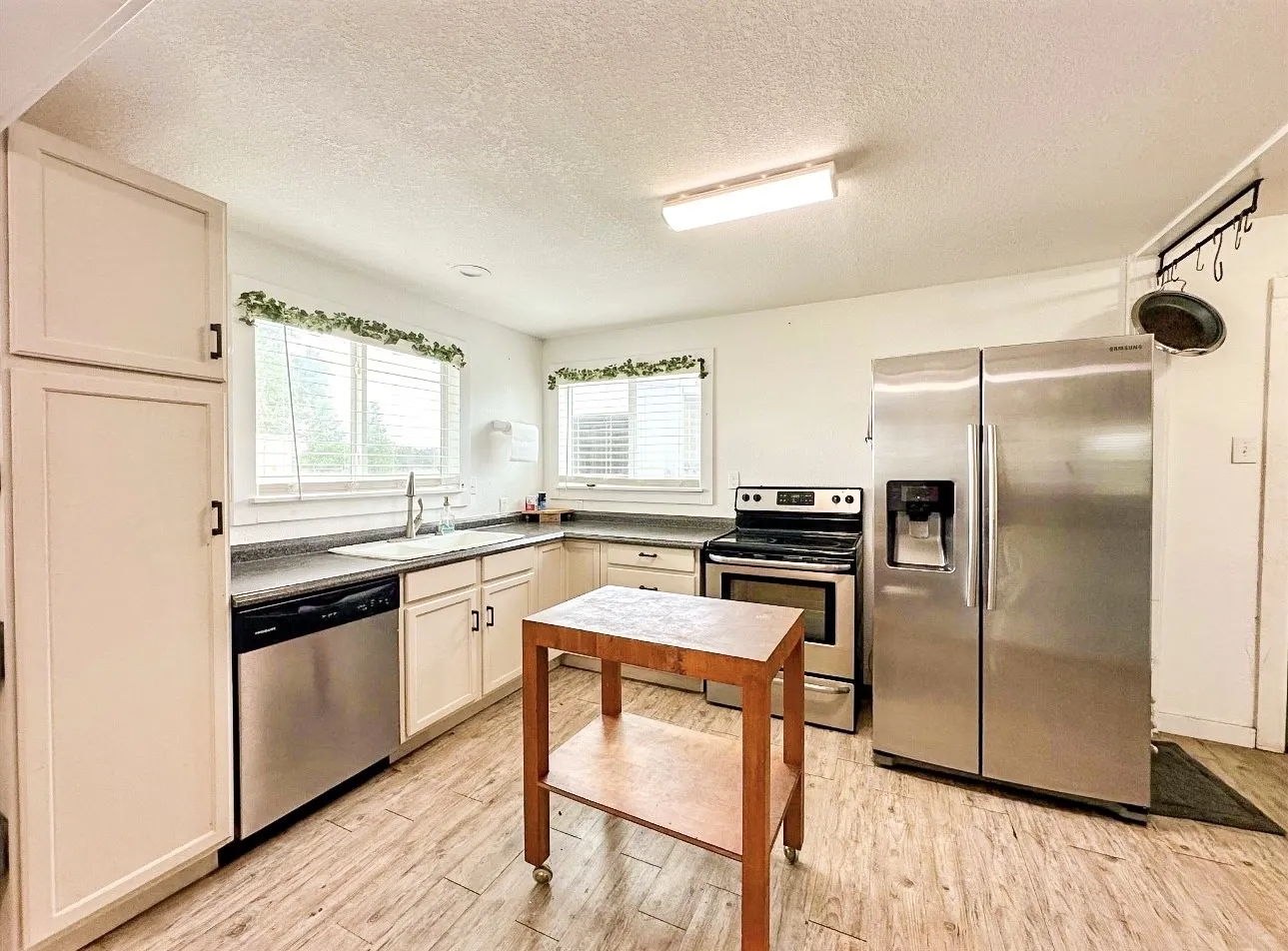 Single Family Residence For Sale in Palo Pinto County , 1141 Airport Road, Possum Kingdom Lake, Texas 76449, 3 Bedroom, 2 Bathroom, 1 Garage spaces, 1,980 Sqft, built in 0, mls#21249778, Real Estate Agent in Possum Kingdom Lake, Homes For Sale in Palo Pinto county, Homes For Sale in Possum Kingdom Lake, Realtor in Possum Kingdom Lake Texas, Real Estate Brokerage Independent Realty Texas, Luminita Cordes Realtor